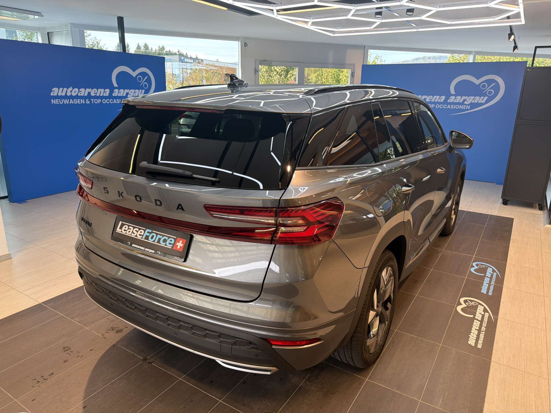 SKODA Kodiaq 2.0 TDI Sportline 7-Plätzer DSG-Automat-showroom-element-2