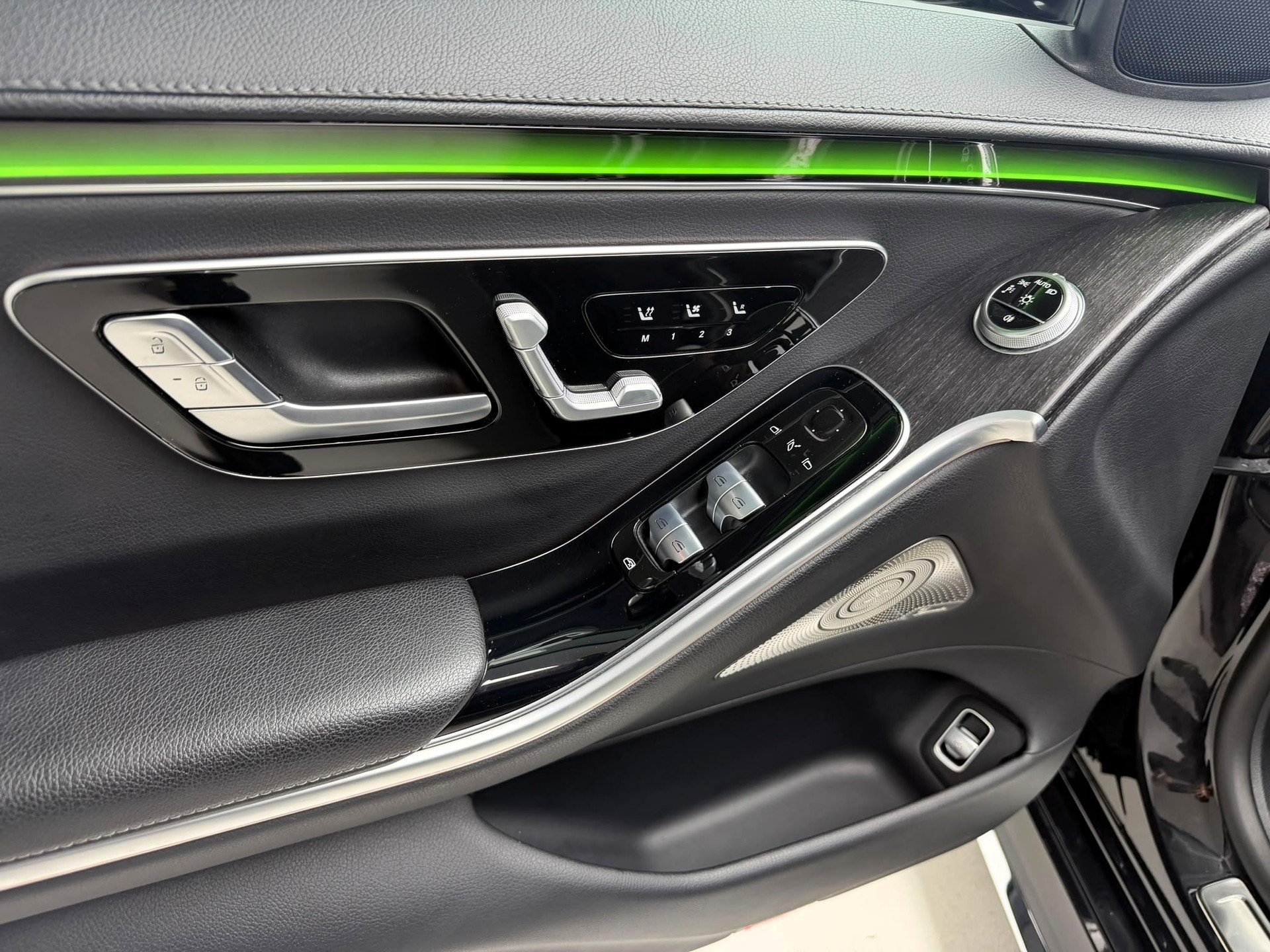 MERCEDES-BENZ S 350 d 4Matic AMG Line 9G-Tronic-image-16