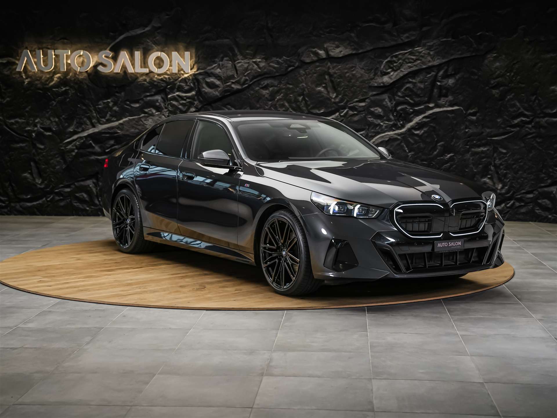 BMW 520i M Sport Steptronic *Werksgarantie*21" Felgen*ICONIC GLOW*-image-6