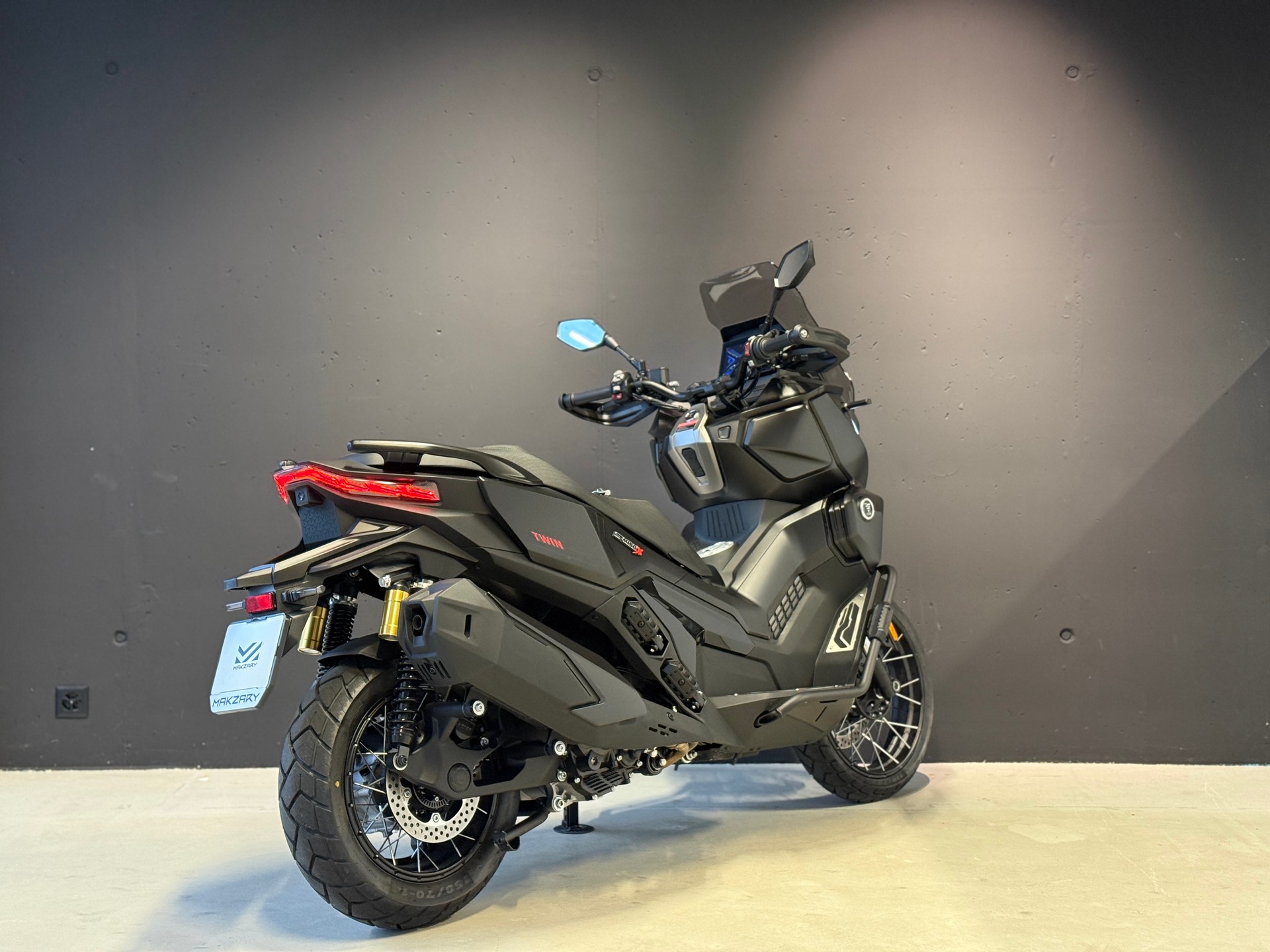 VOGE SR 450 X ADV-image-3