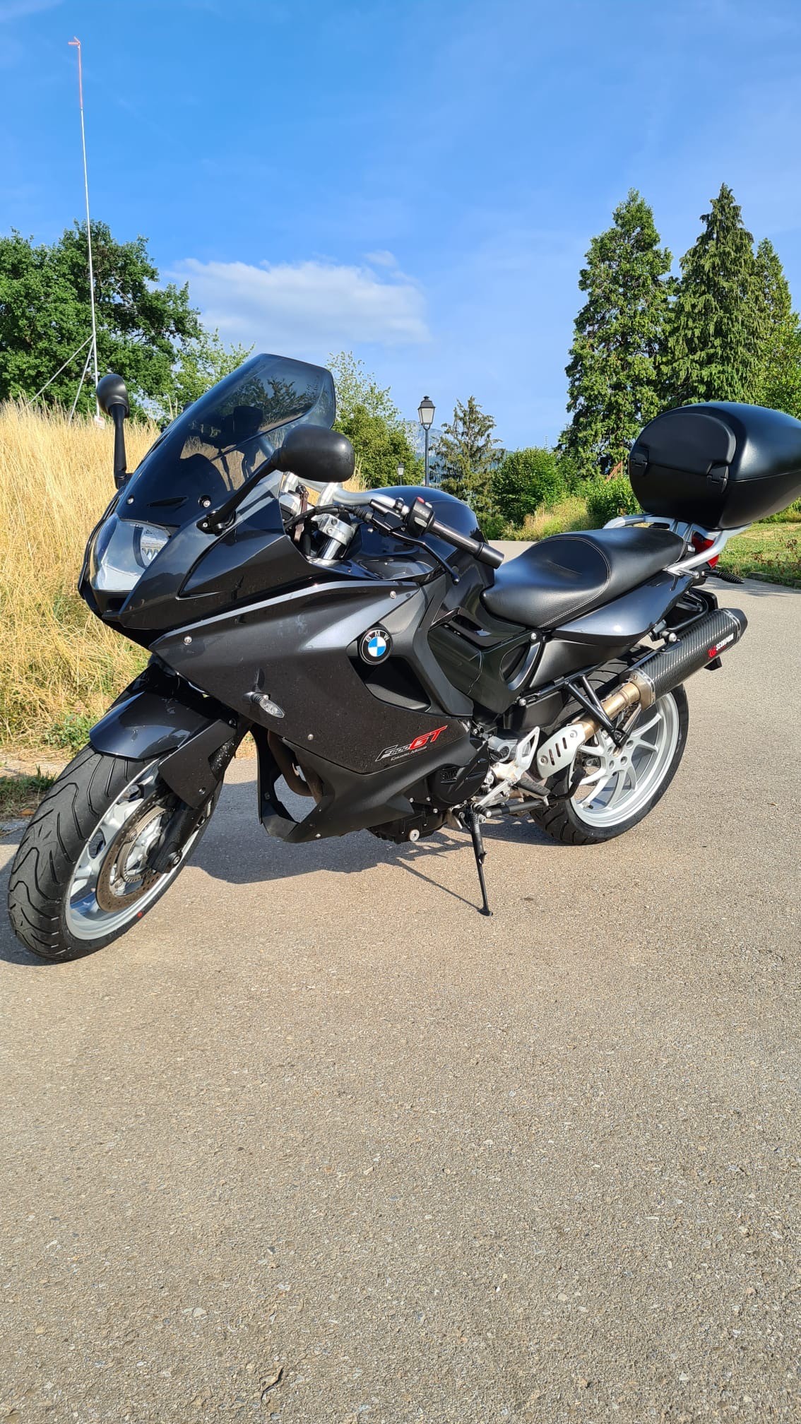 BMW F 800 GT-image-1