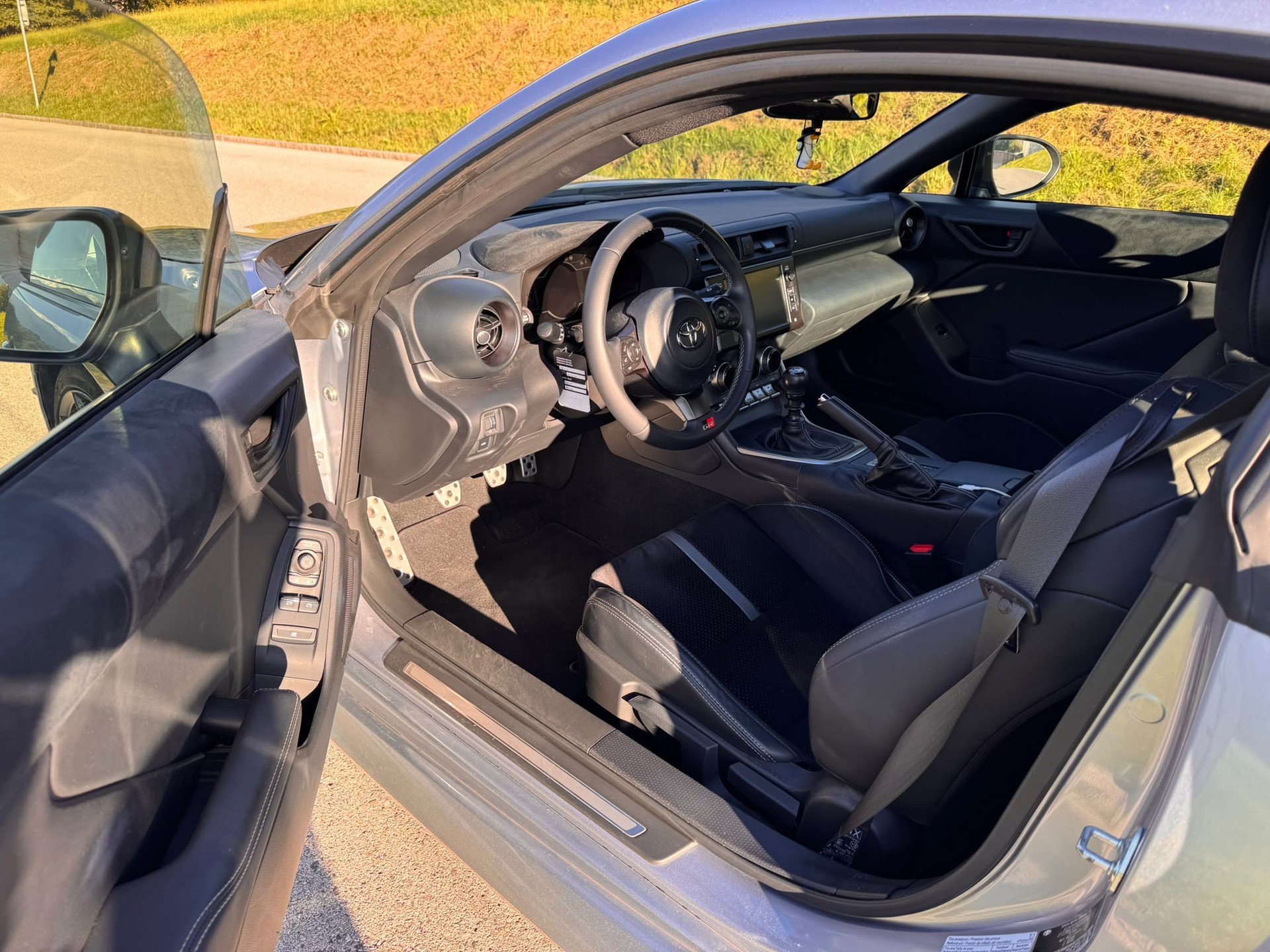TOYOTA 2.4 Sport+-image-4