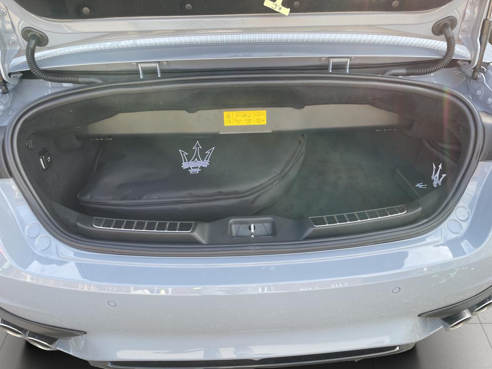 MASERATI GRANCABRIO 3.0 V6 Trofeo-image-15