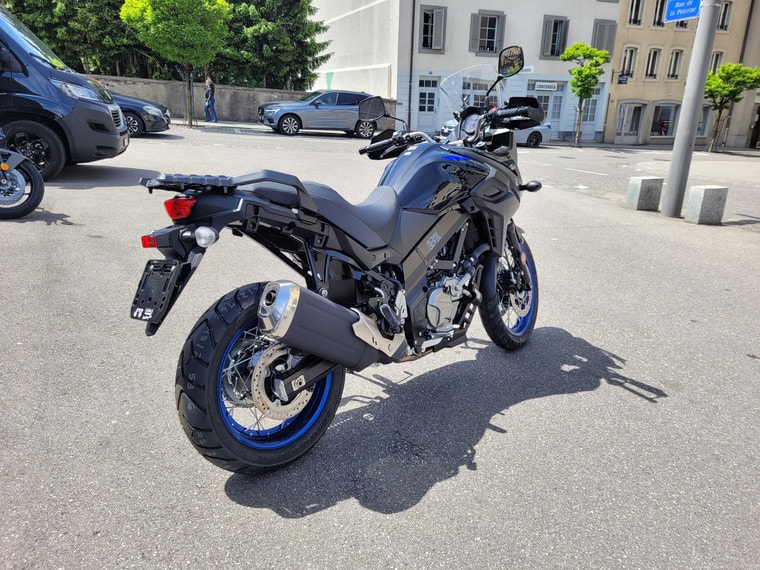 SUZUKI DL 650 XT-image-2