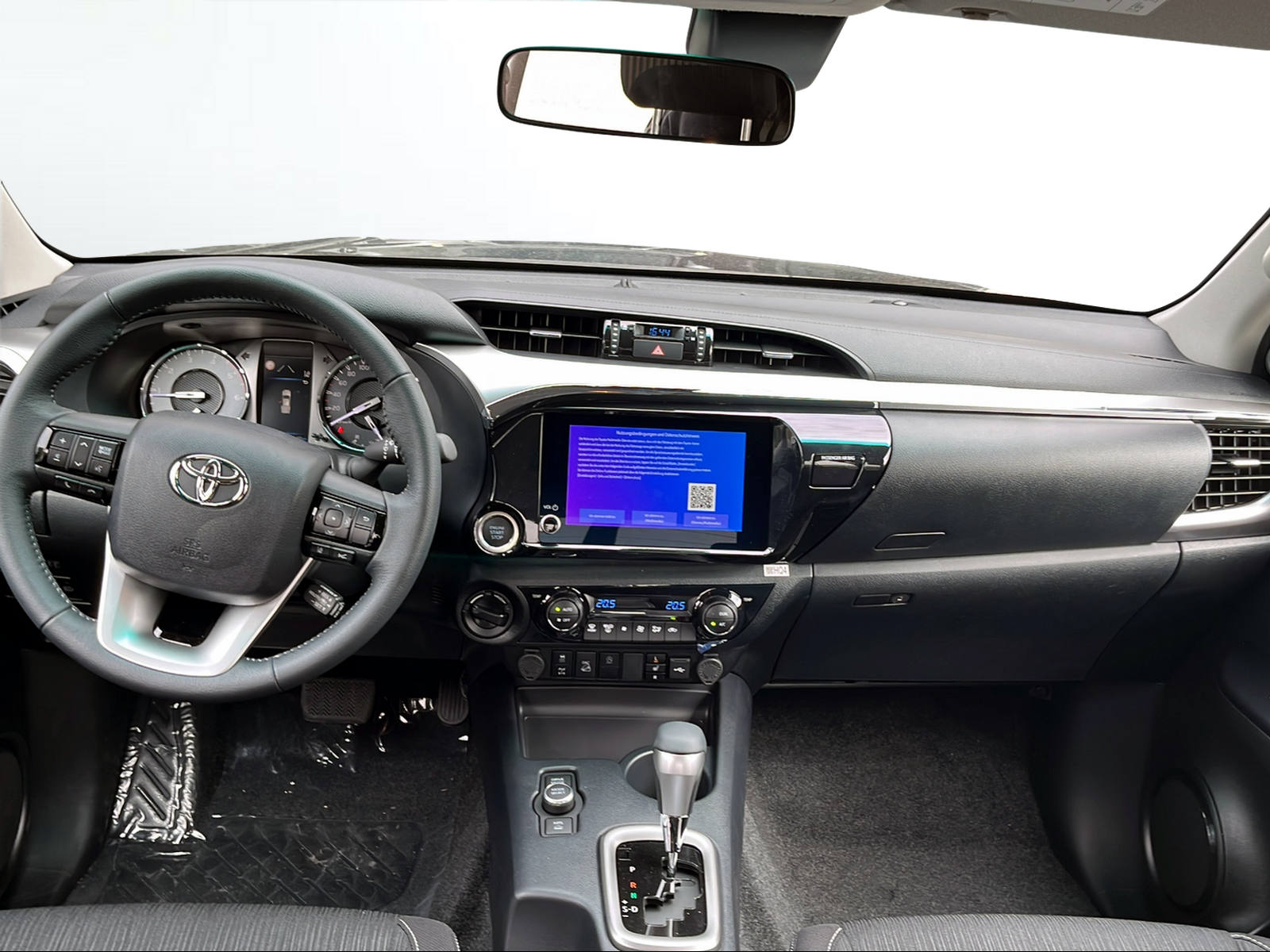 TOYOTA Hilux 2.8d MHEV Style Double Cab 4x4-image-7