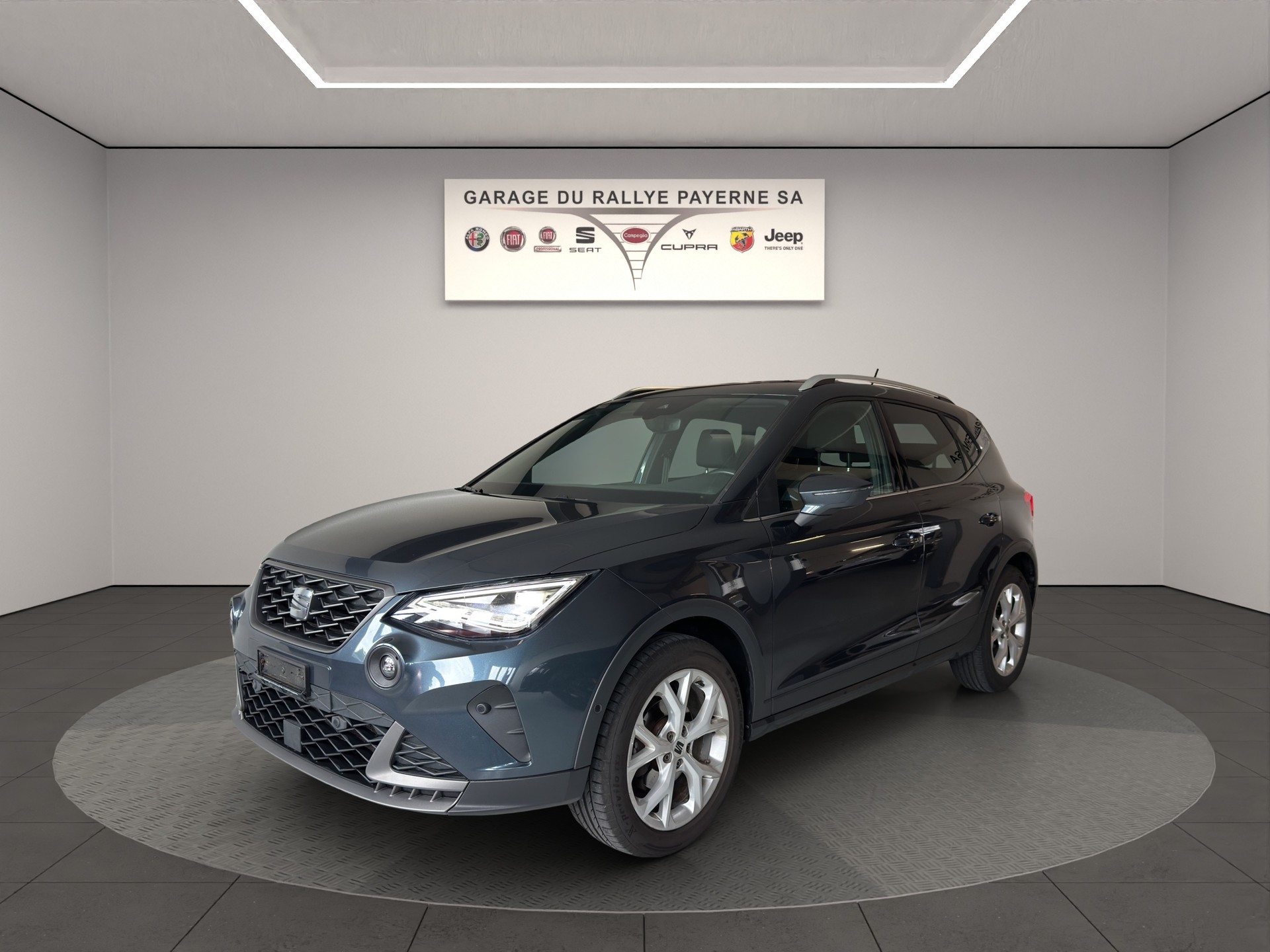 SEAT Arona 1.5 Eco TSI Hola FR DSG-showroom-element-1