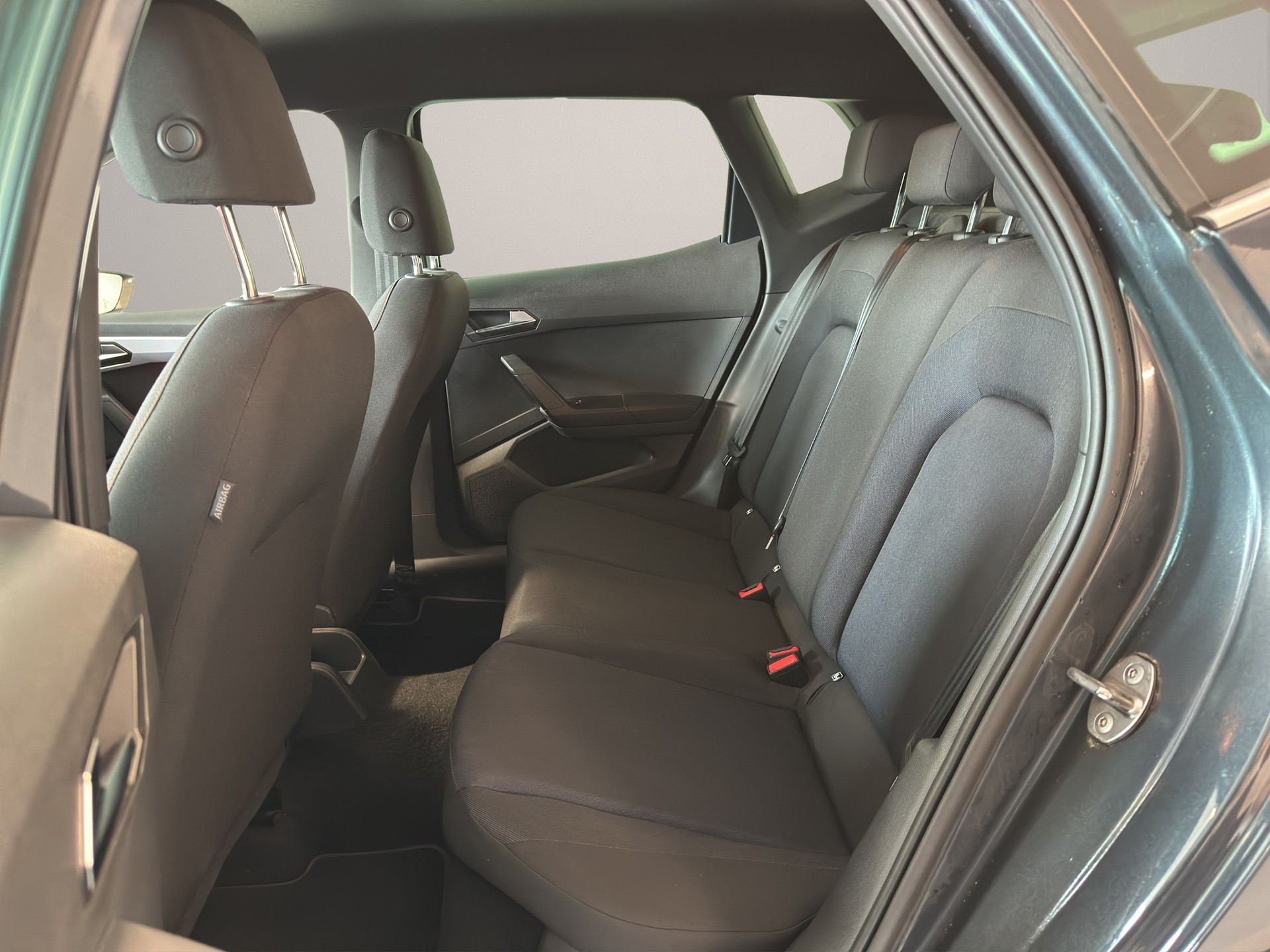 SEAT Arona 1.5 Eco TSI Hola FR DSG-image-7