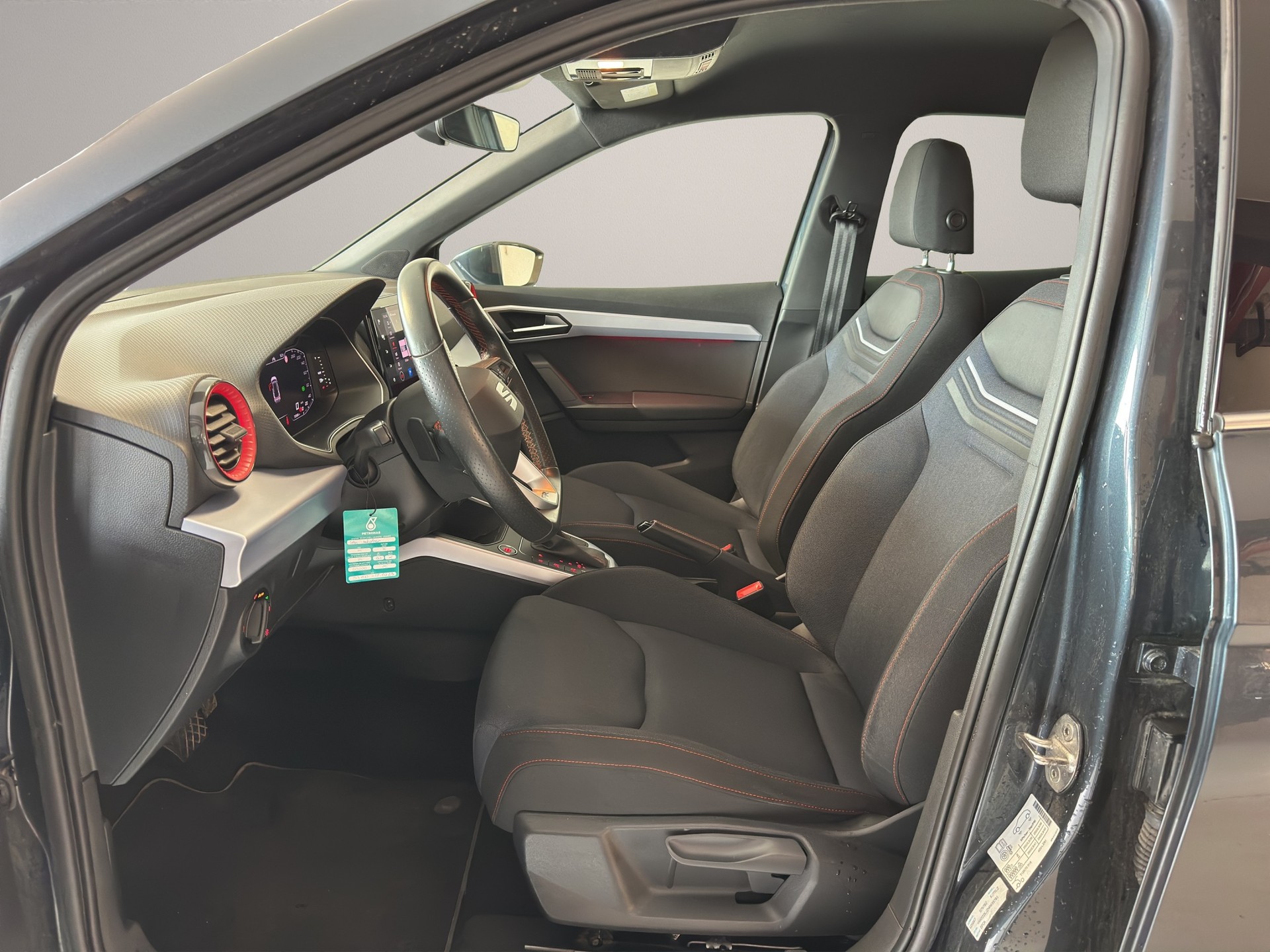 SEAT Arona 1.5 Eco TSI Hola FR DSG-image-6