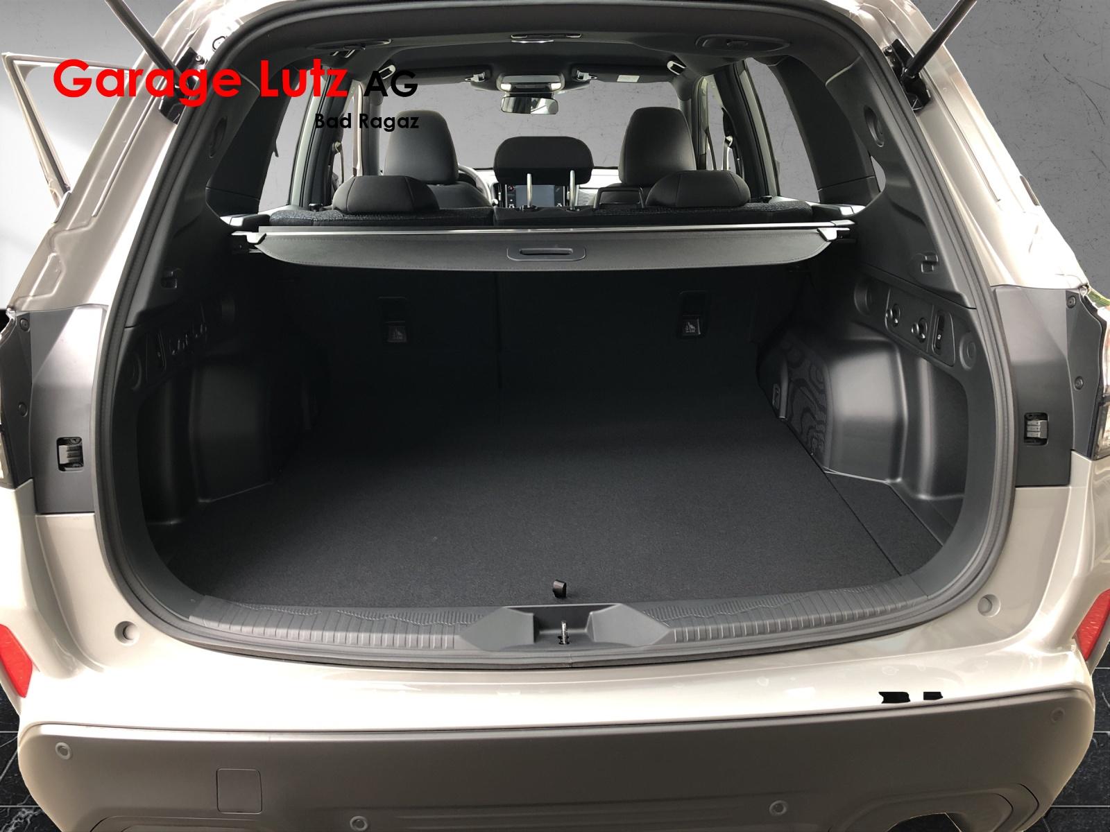SUBARU Forester Station 2.0i e-Boxer Advantage-image-11