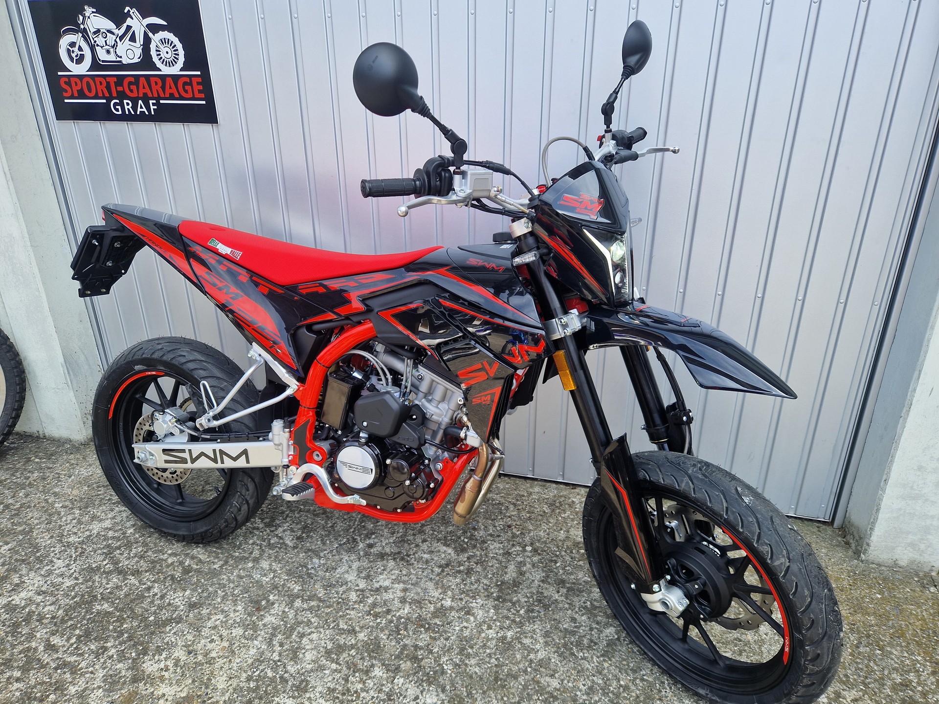 SWM Supermoto MY 2025-image-4
