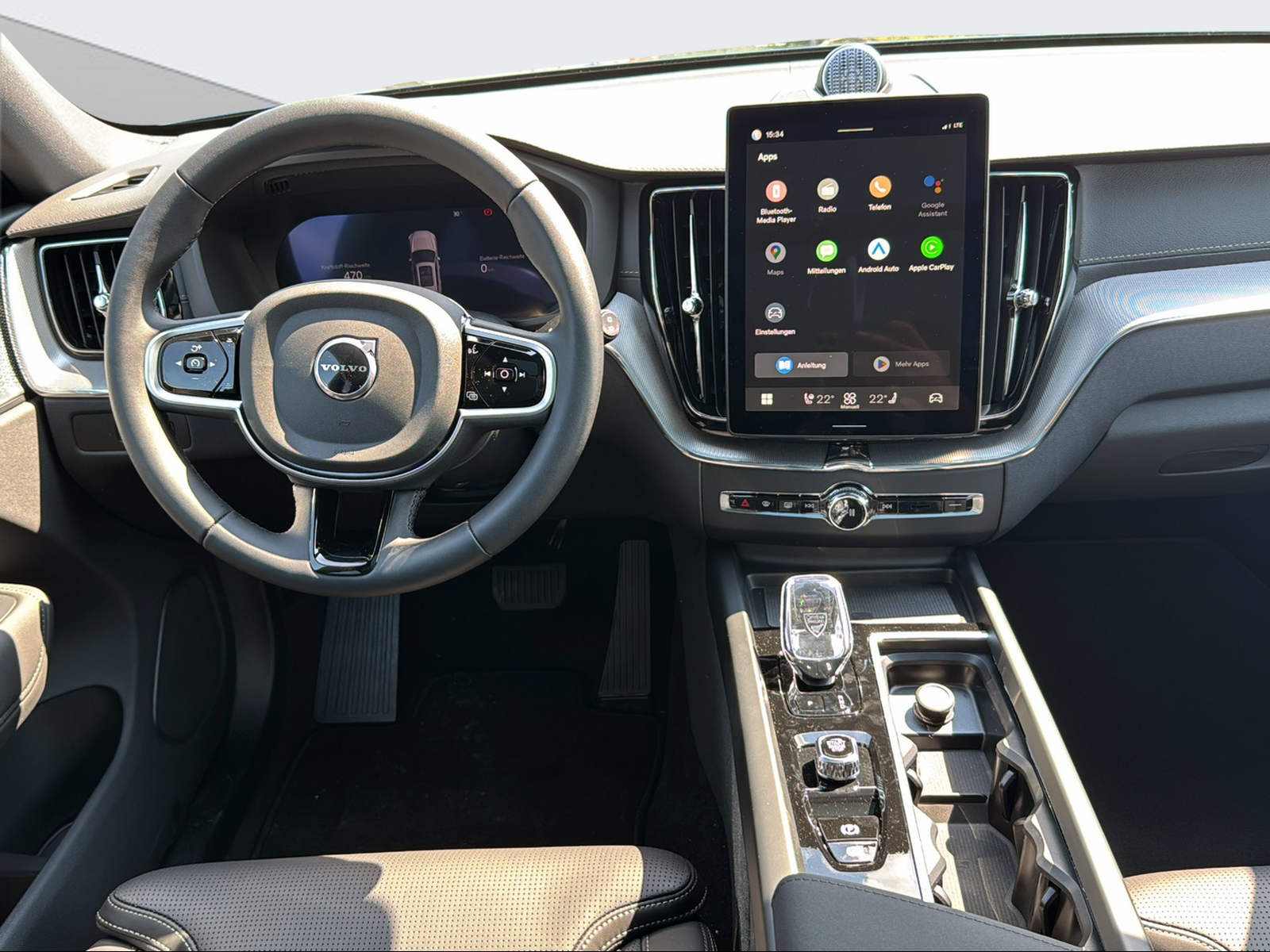 VOLVO XC60 2.0 T6 TE Black Edition eAWD-image-12