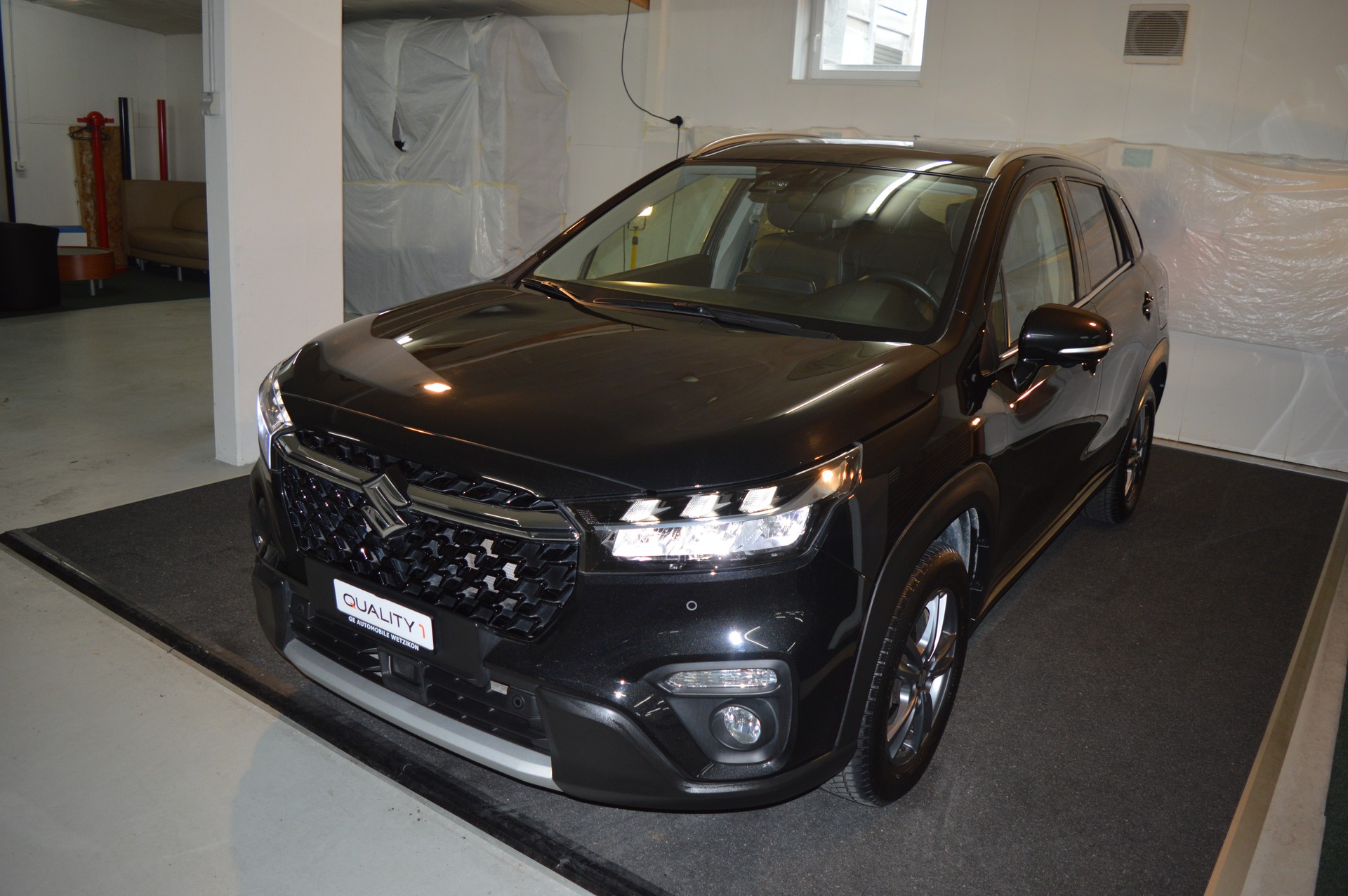 SUZUKI SX4 S-Cross 1.4 16V Compact Top Hybrid 4WD Automatic