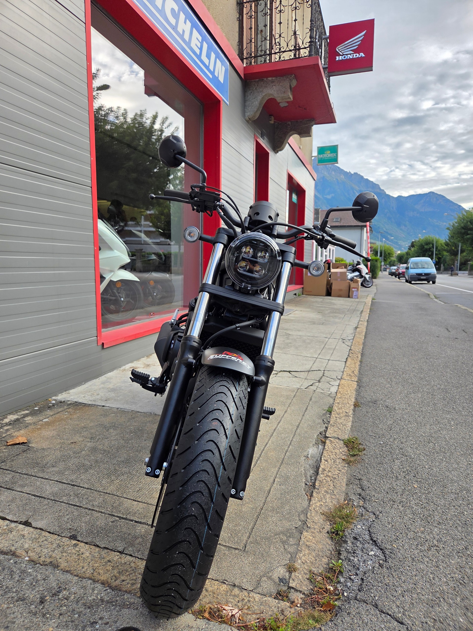 HONDA CMX500 Rebel-image-1