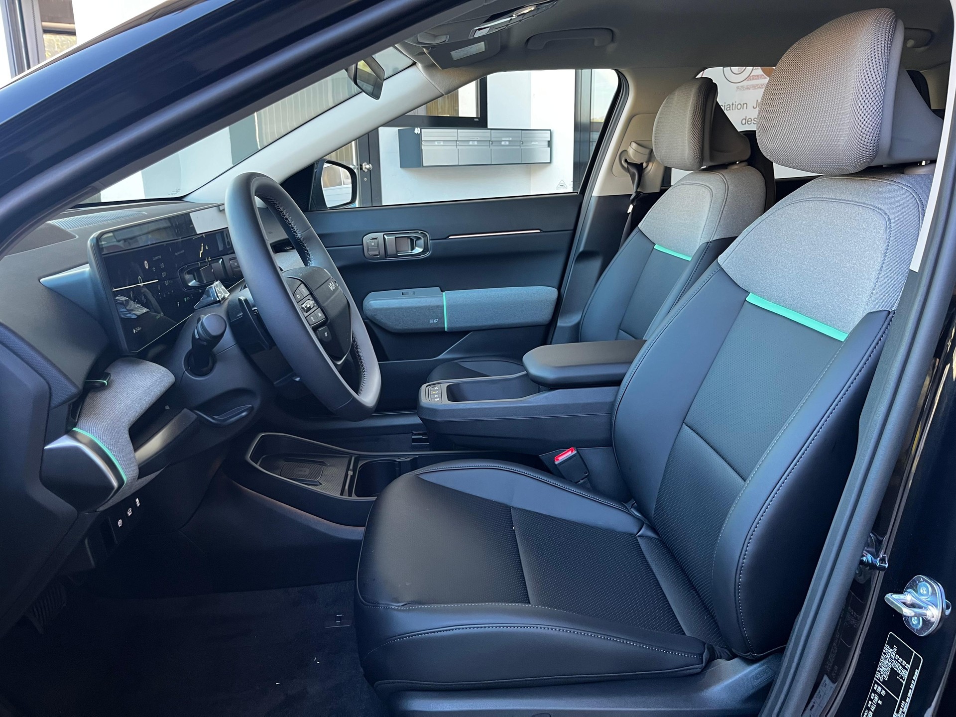 KIA EV4 81 kWh Earth+-image-4