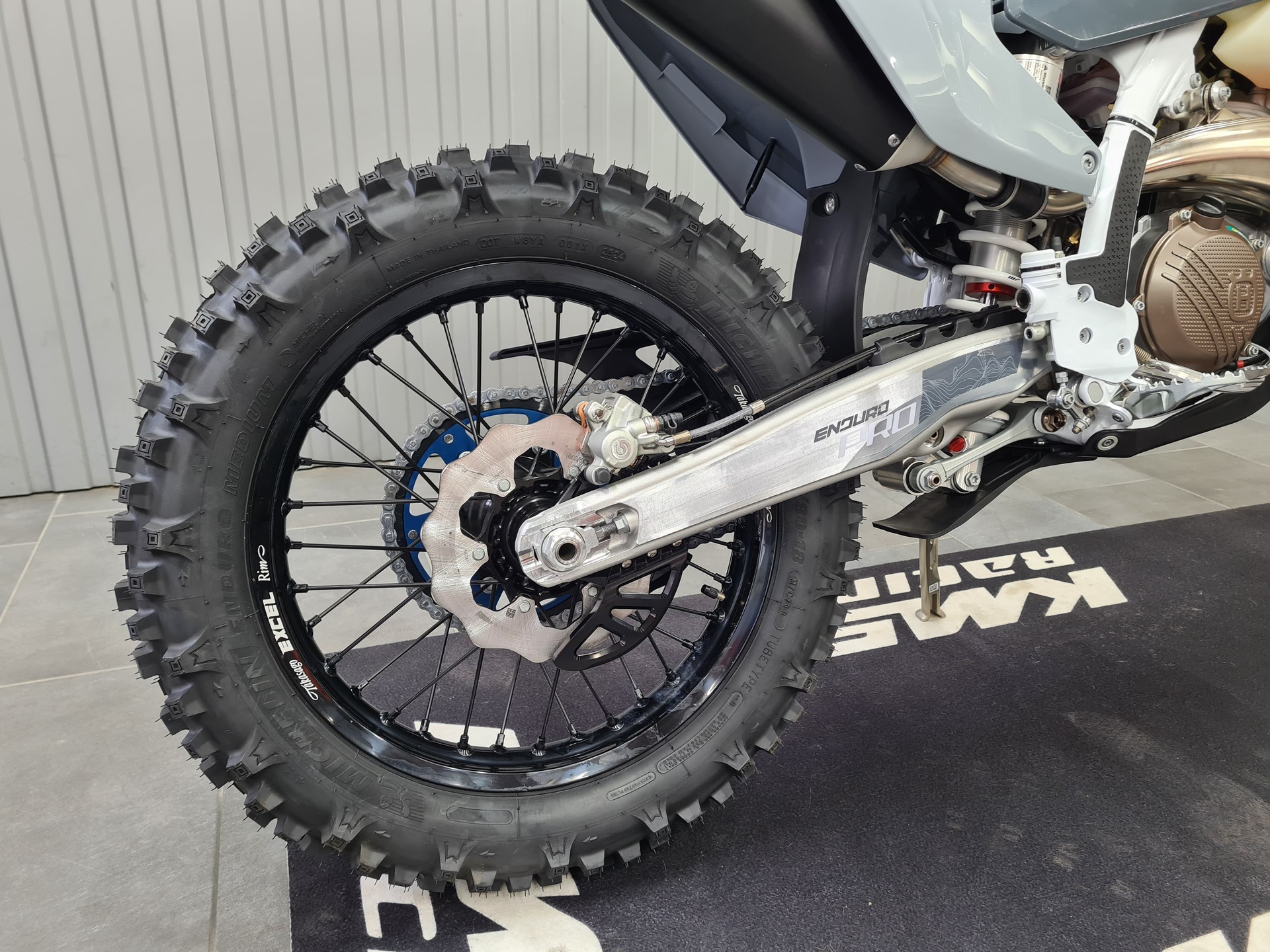 HUSQVARNA TE 300 PRO-image-3