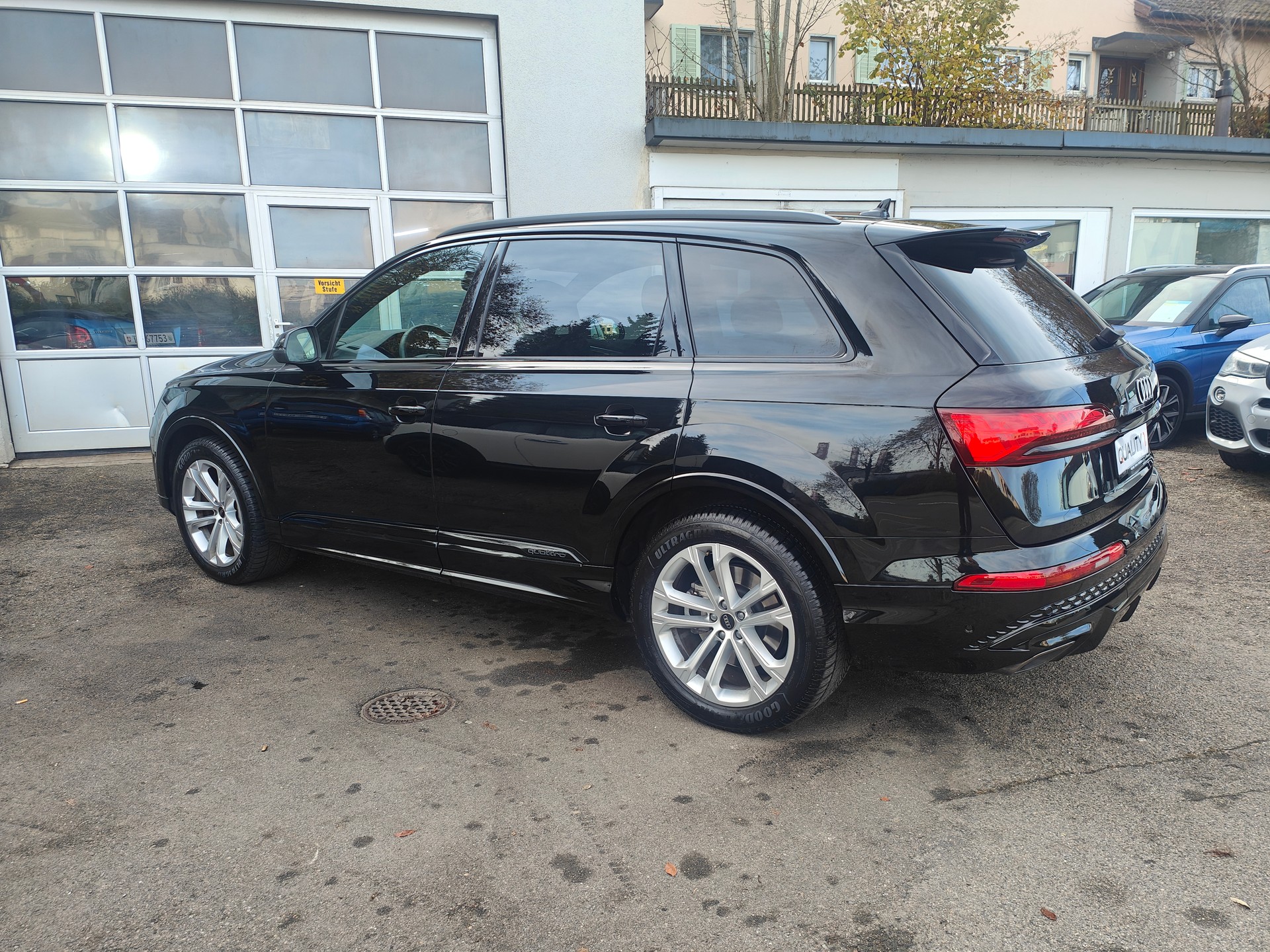 AUDI Q7 55 TFSI S line quattro PH tiptronic-image-5