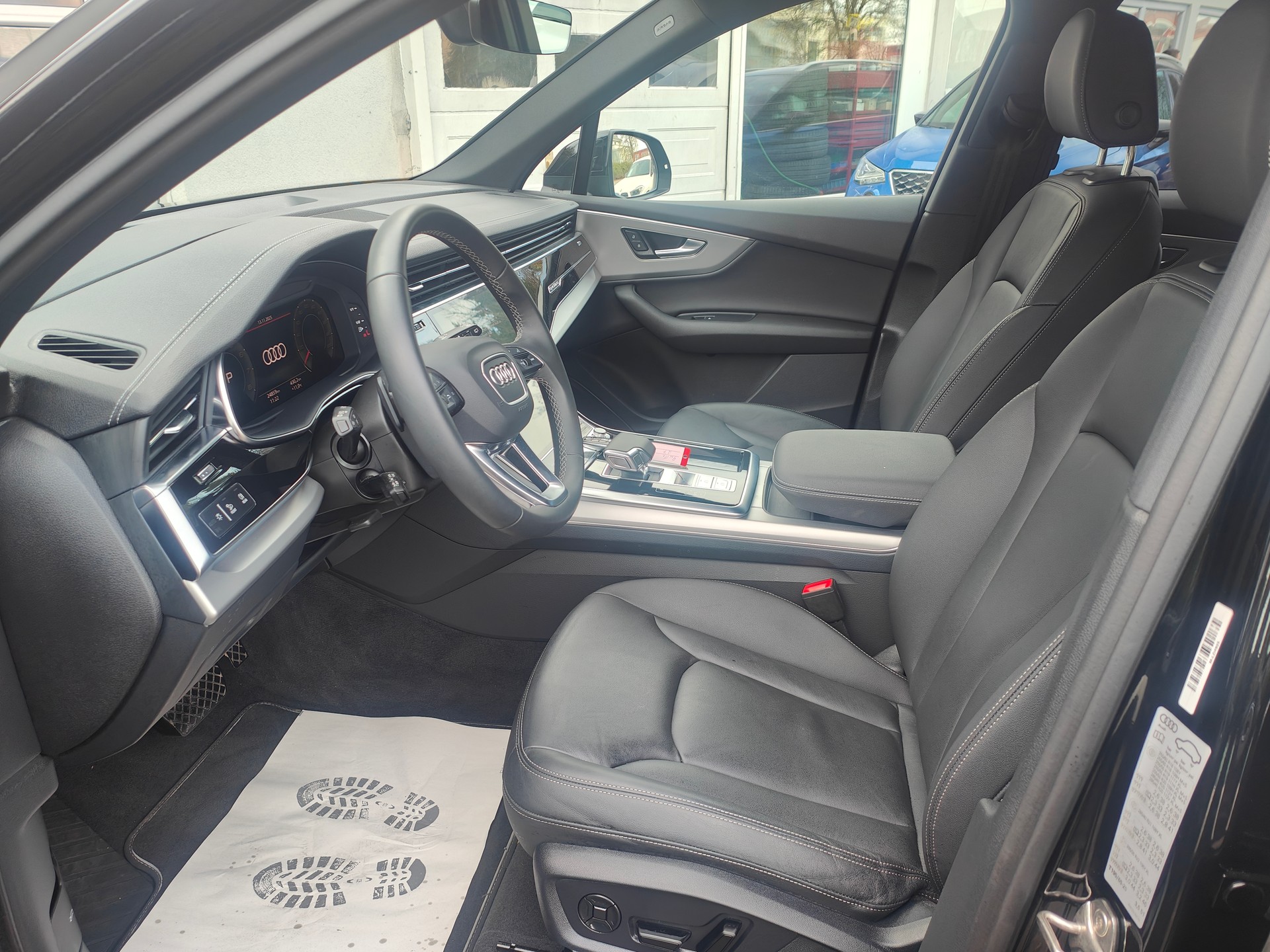 AUDI Q7 55 TFSI S line quattro PH tiptronic-image-9