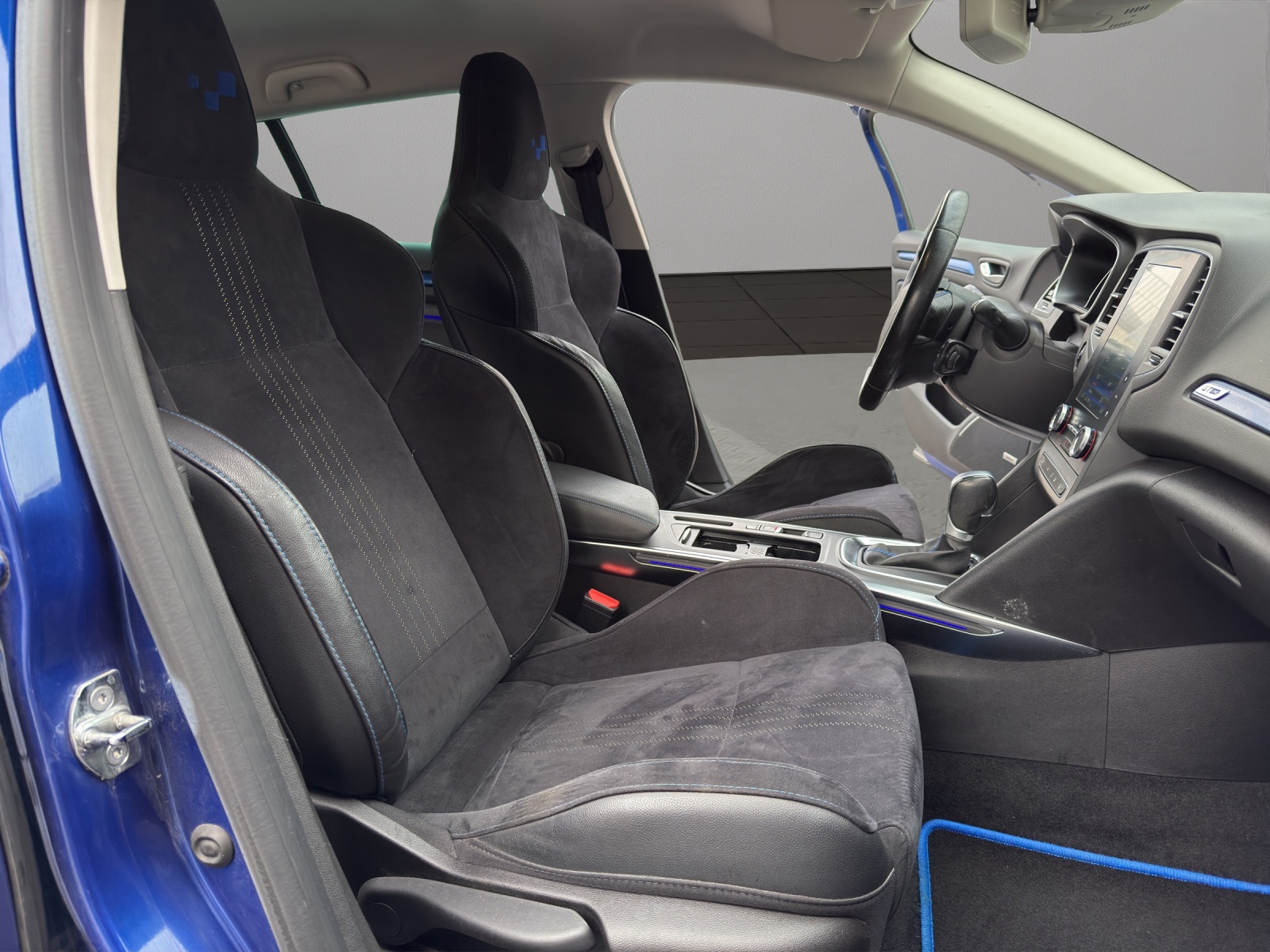 RENAULT Mégane Grandtour 1.7 dCi GT Line EDC-image-16