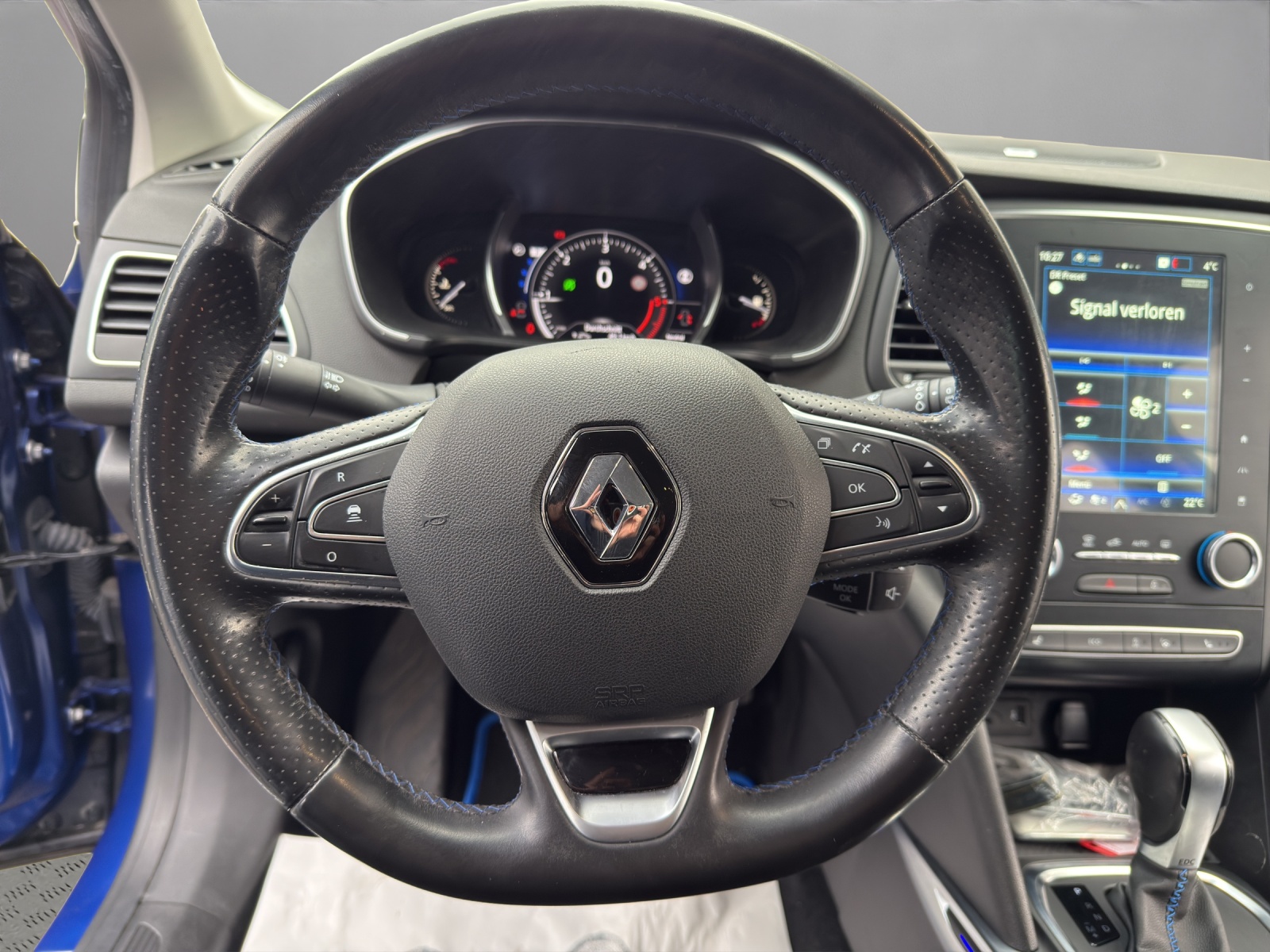 RENAULT Mégane Grandtour 1.7 dCi GT Line EDC-image-9