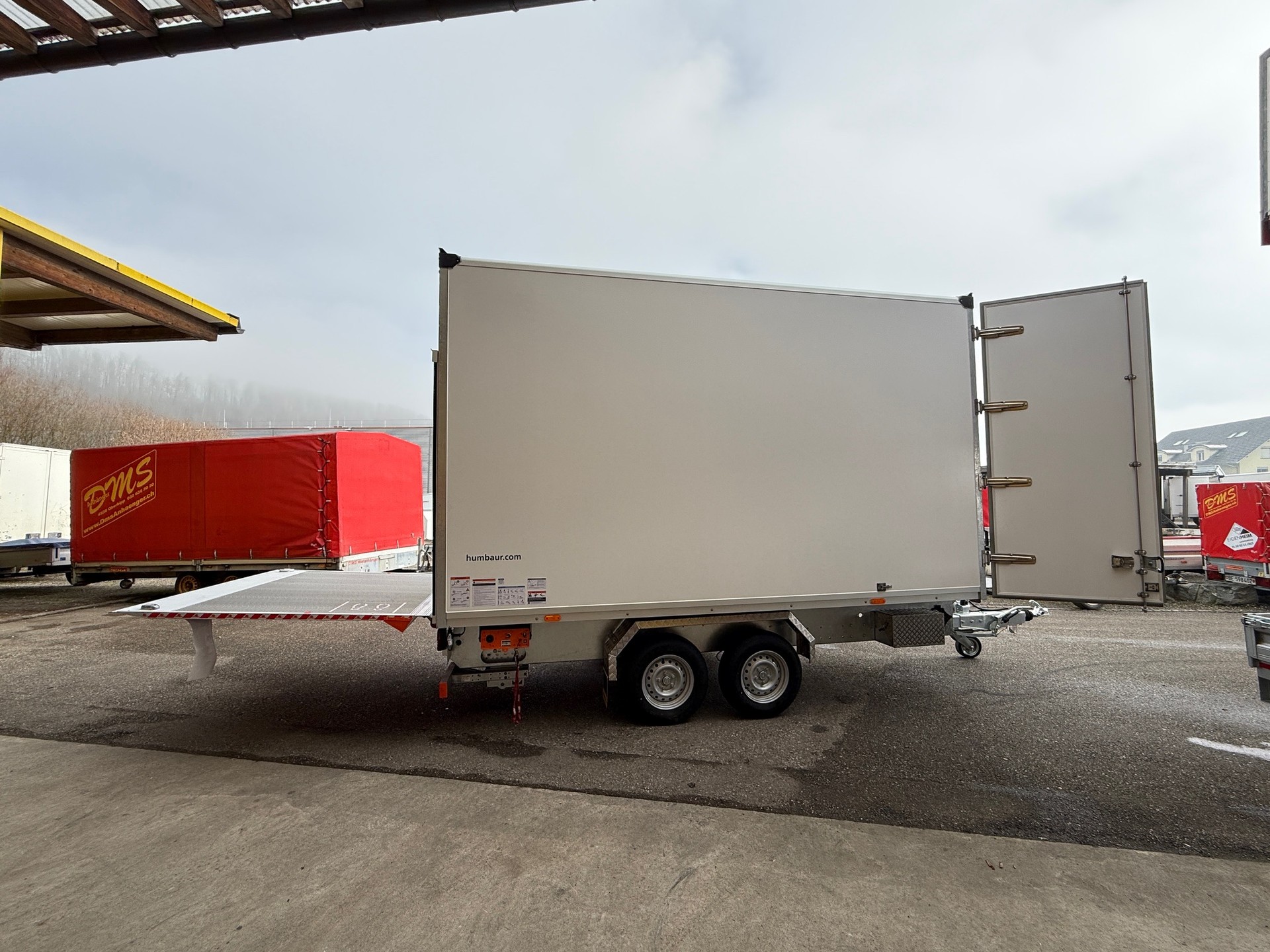 HUMBAUR Hebebühnenanhänger HB HK 354222 RZD-image-9
