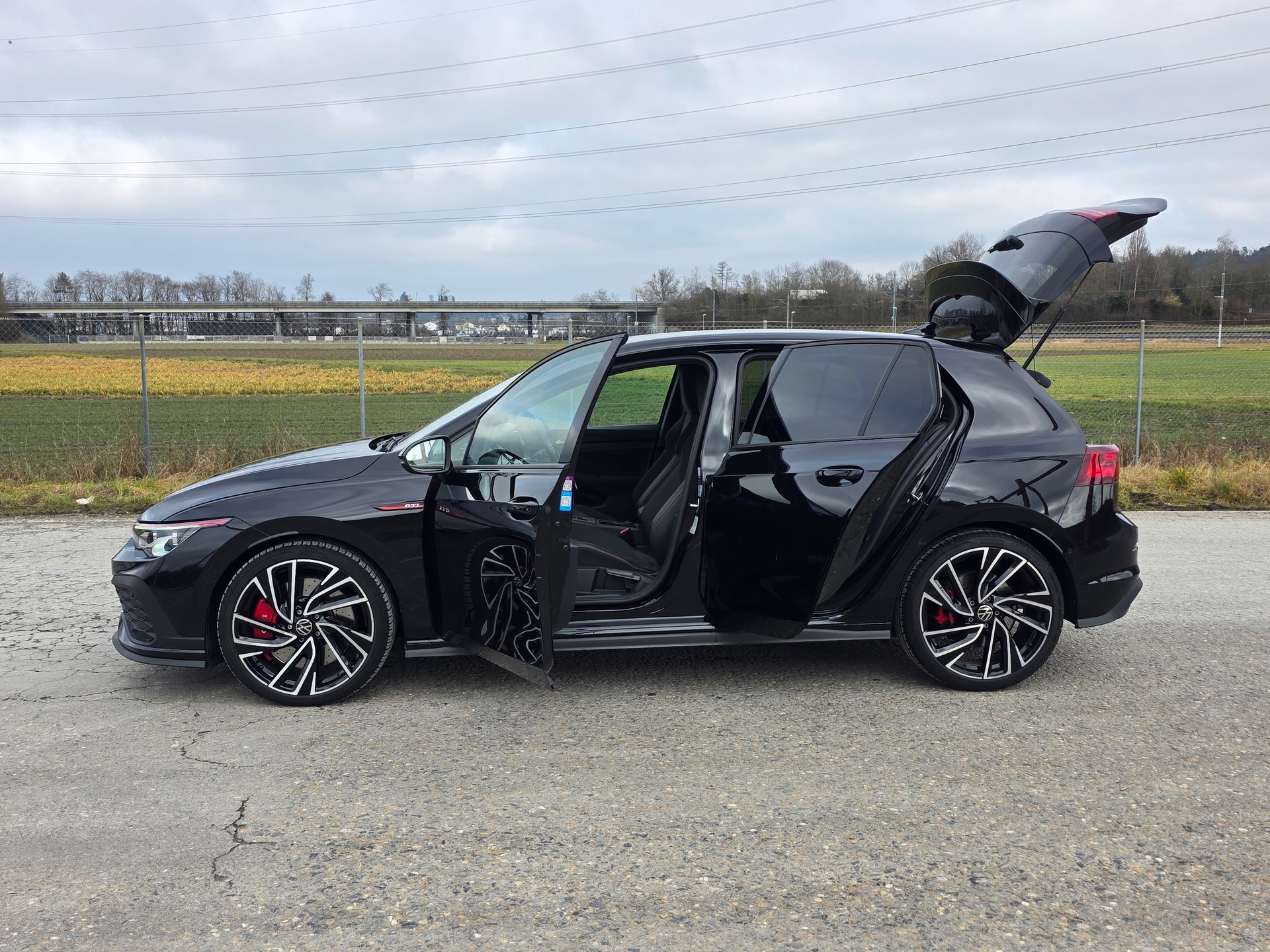 VW Golf 2.0 TSI GTI Clubsport DSG / Neu ab Mfk.-image-3