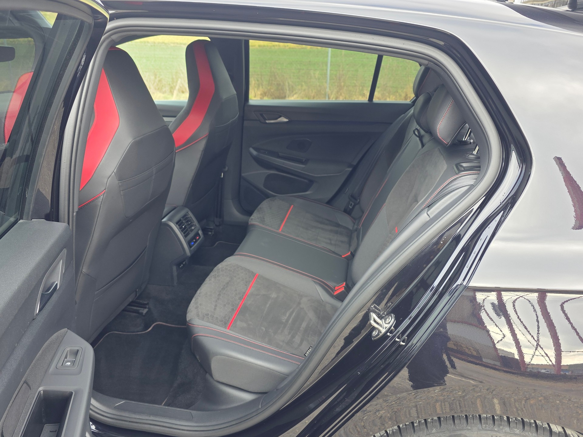 VW Golf 2.0 TSI GTI Clubsport DSG / Neu ab Mfk.-image-9