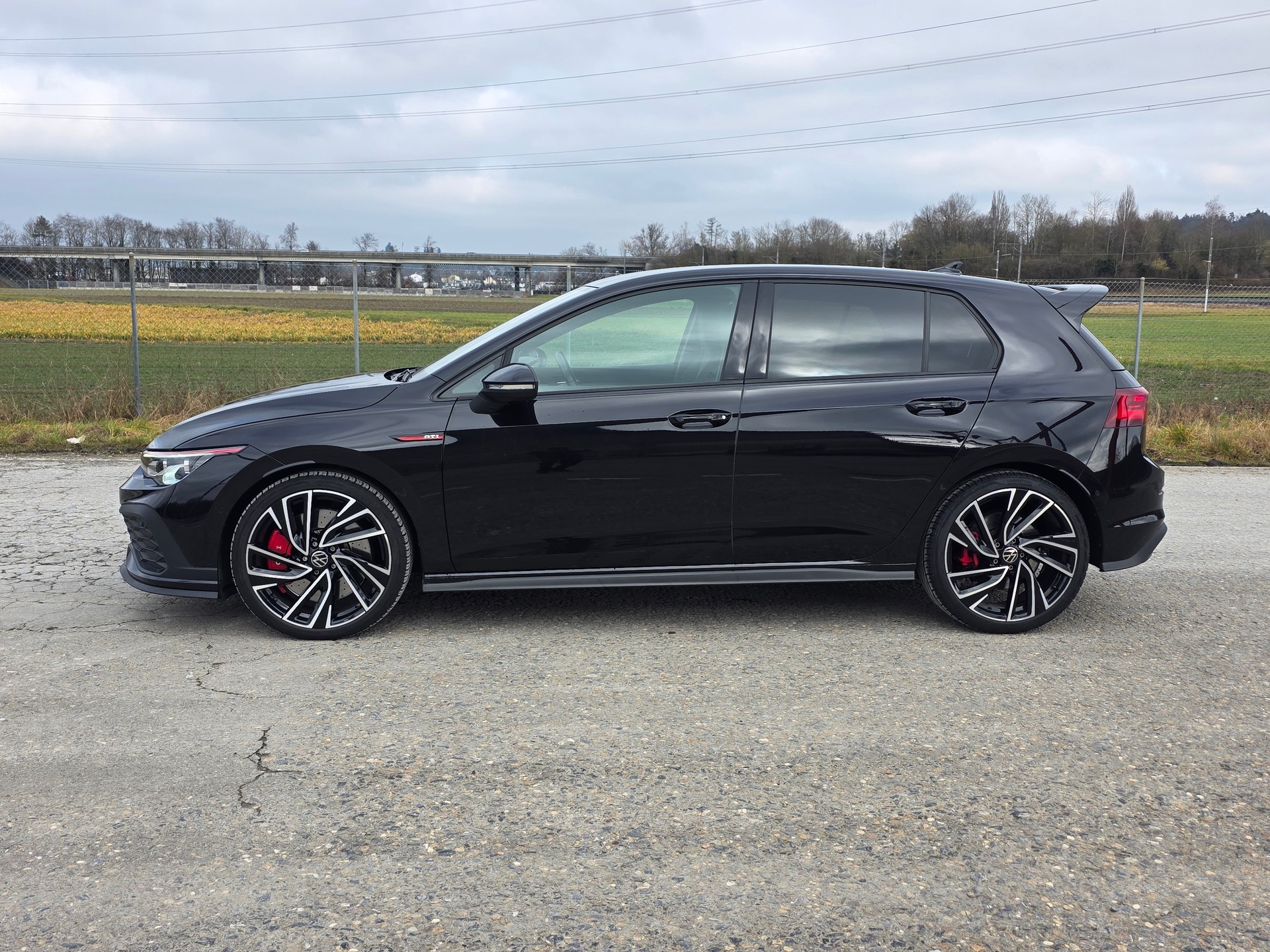 VW Golf 2.0 TSI GTI Clubsport DSG / Neu ab Mfk.-image-2
