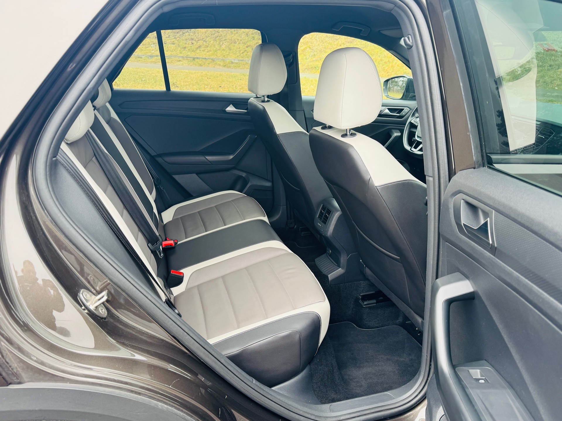 VW T-Roc 2.0 TSI Sport DSG 4Motion-image-12