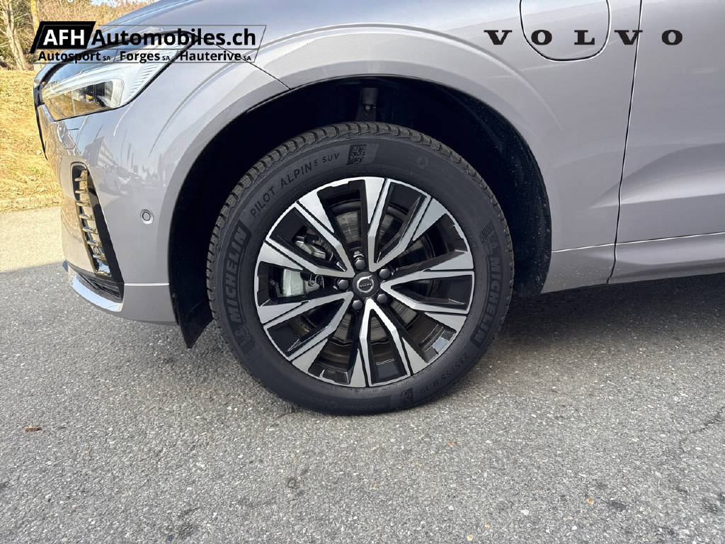 VOLVO XC60 2.0 T6 TE Ultra Dark eAWD 246H4TM0D1-image-16