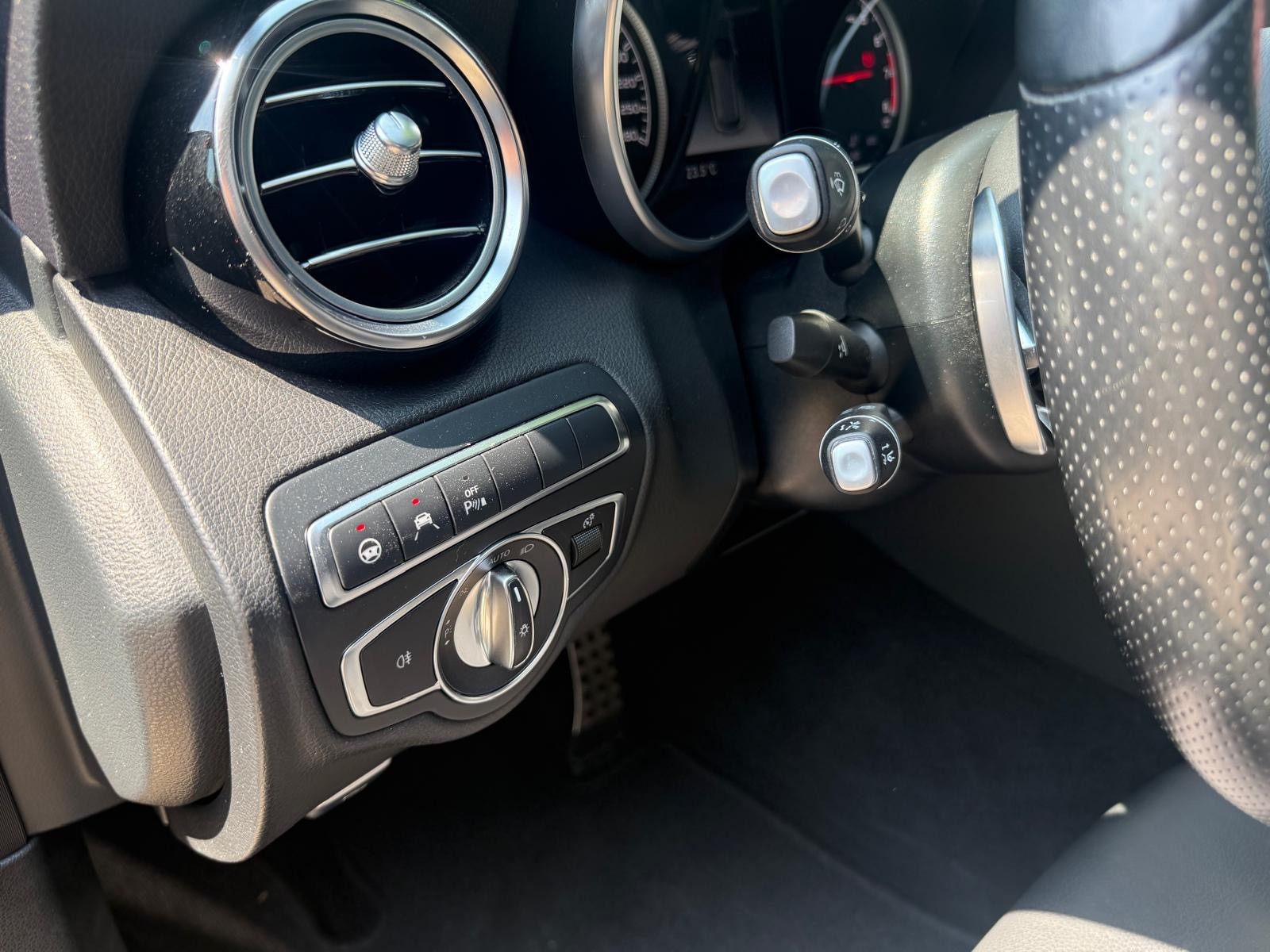 MERCEDES-BENZ C 43 AMG 4Matic 9G-Tronic-image-8