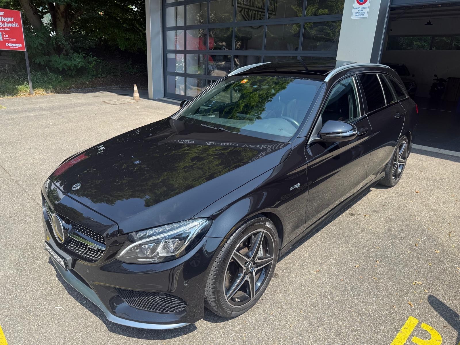 MERCEDES-BENZ C 43 AMG 4Matic 9G-Tronic-showroom-element-2