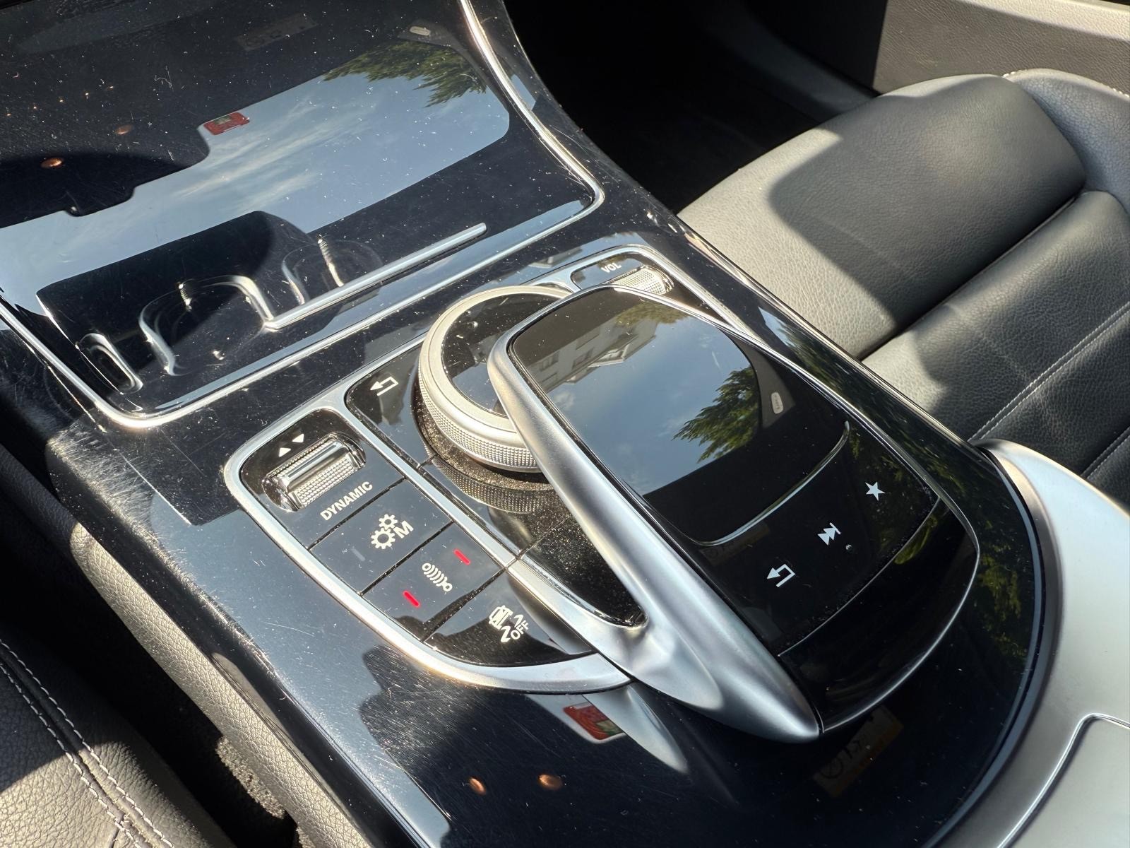 MERCEDES-BENZ C 43 AMG 4Matic 9G-Tronic-image-10