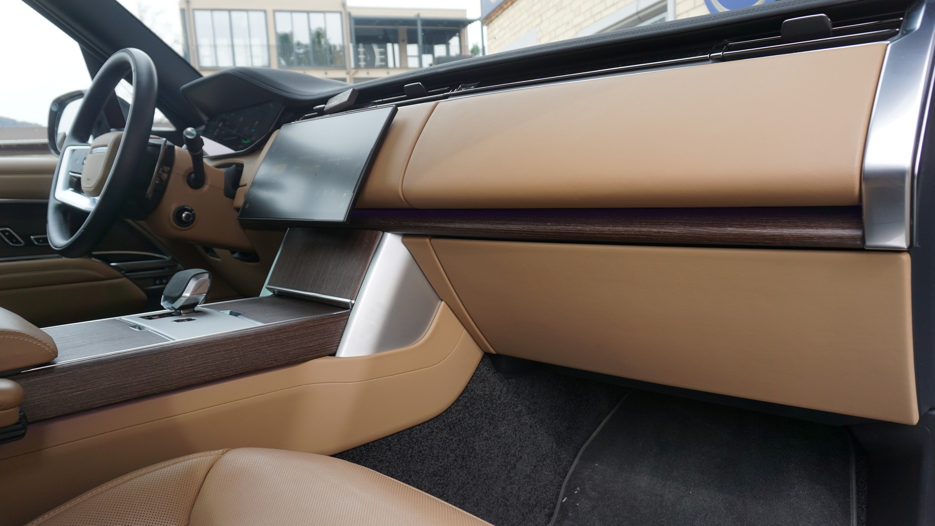 LAND ROVER Range Rover P460e Si6 PHEV Sutobiography Automatic-image-13