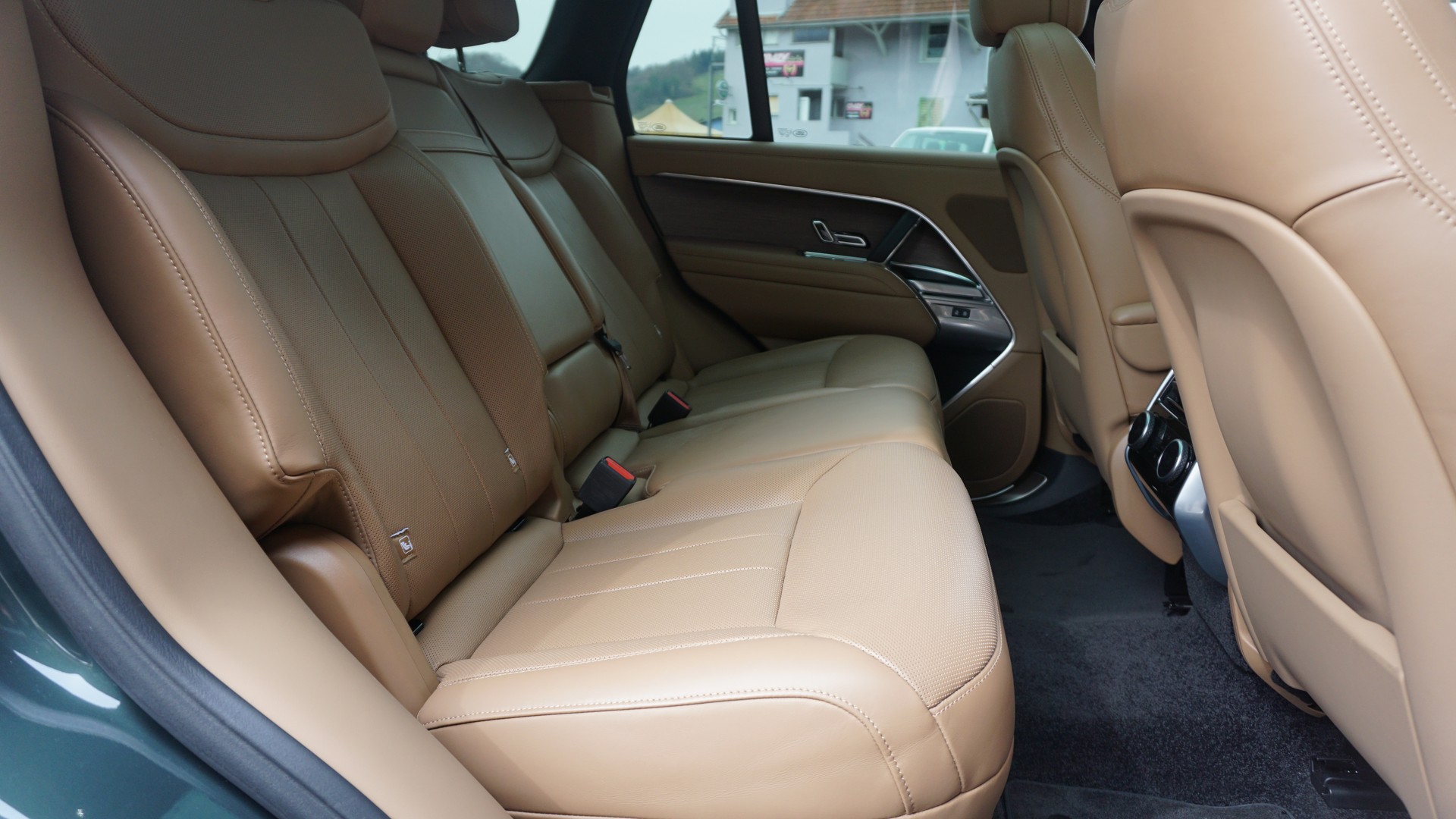 LAND ROVER Range Rover P460e Si6 PHEV Sutobiography Automatic-image-17