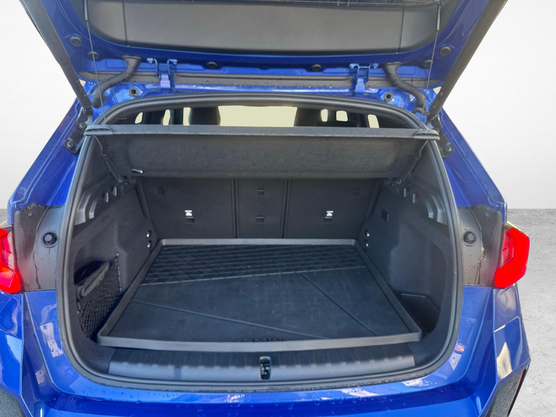 BMW X1 30e xDrive-image-18