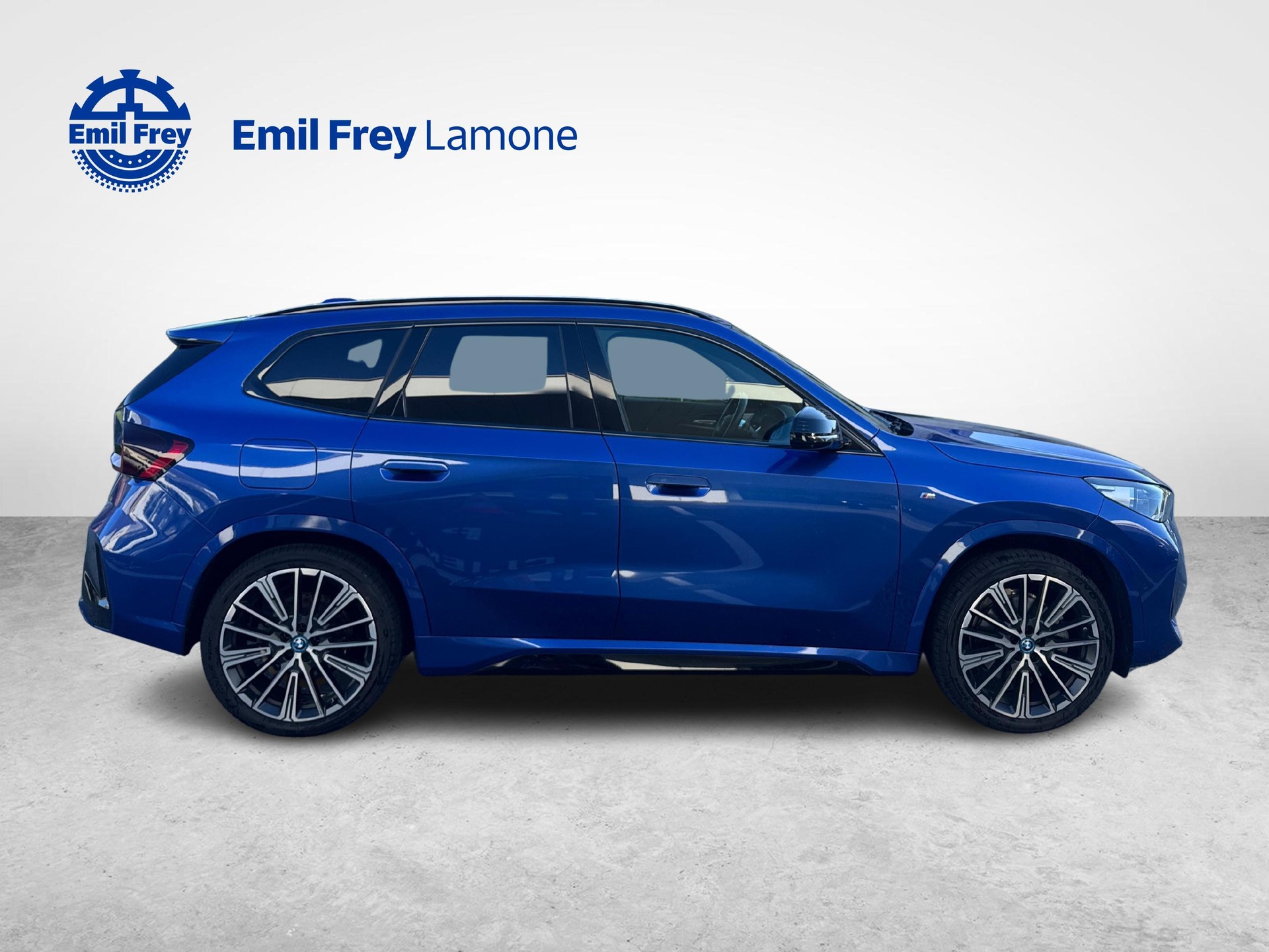BMW X1 30e xDrive-image-5