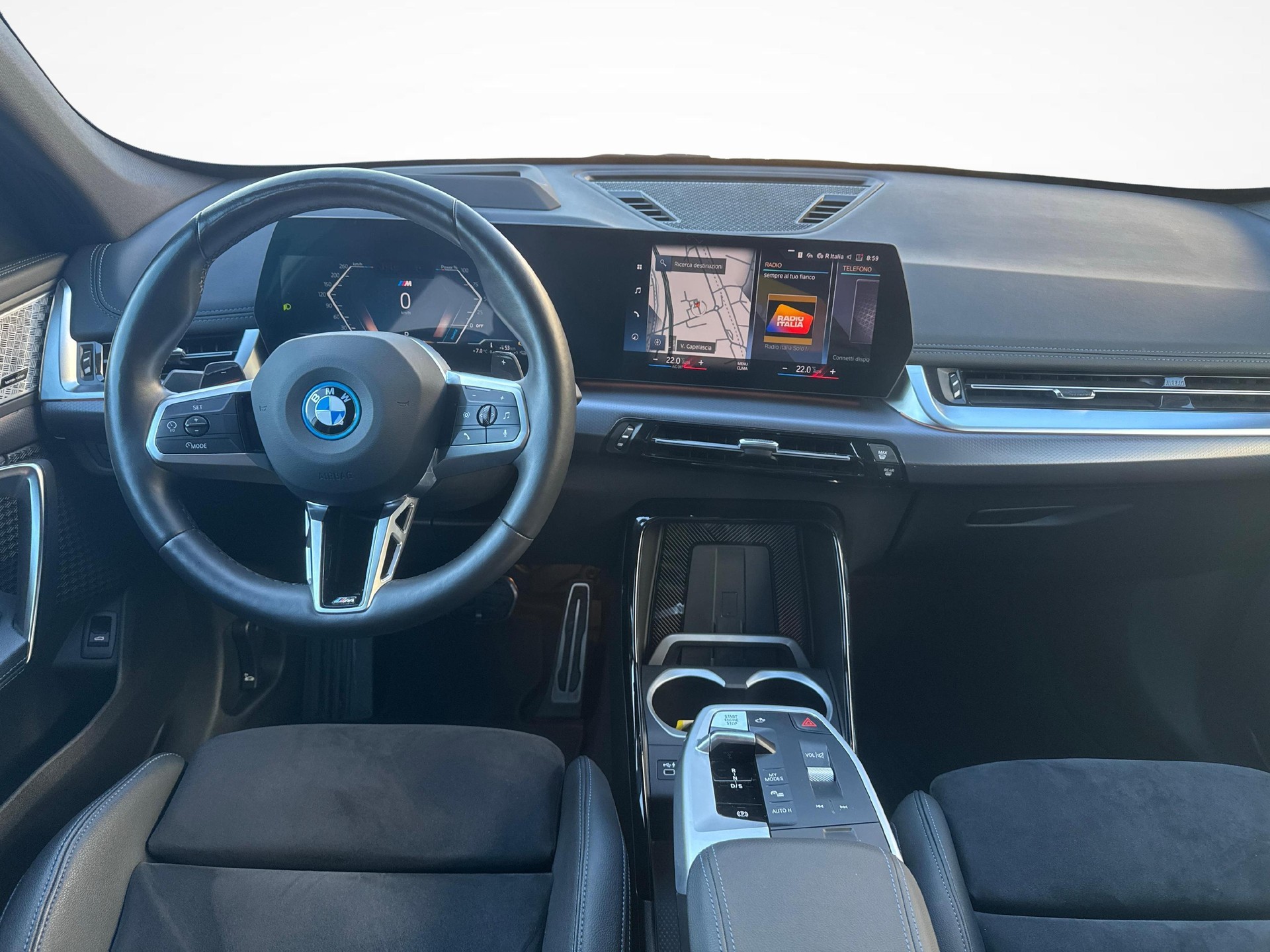 BMW X1 30e xDrive-image-11