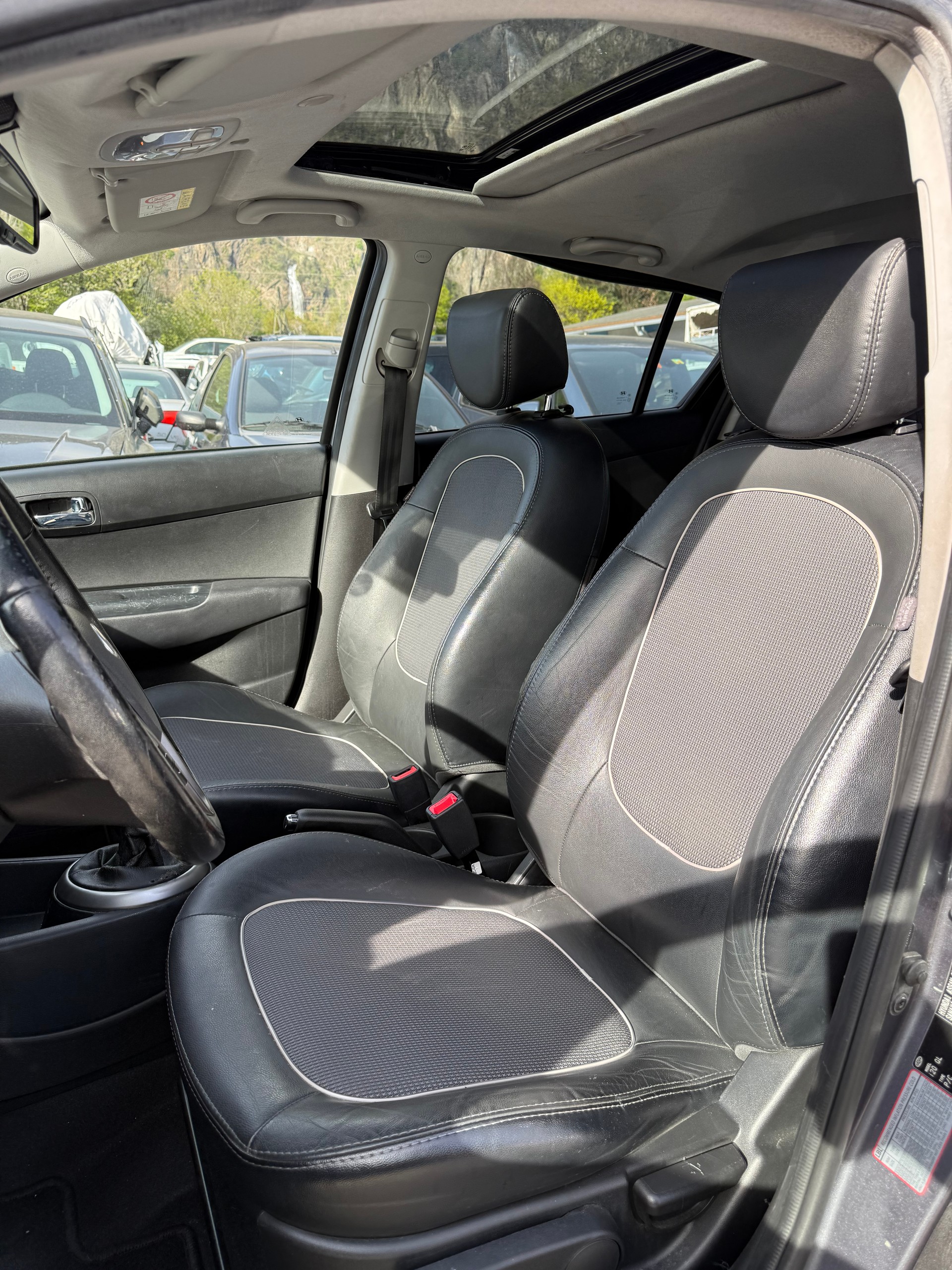 HYUNDAI i20 1.4 Style-image-10
