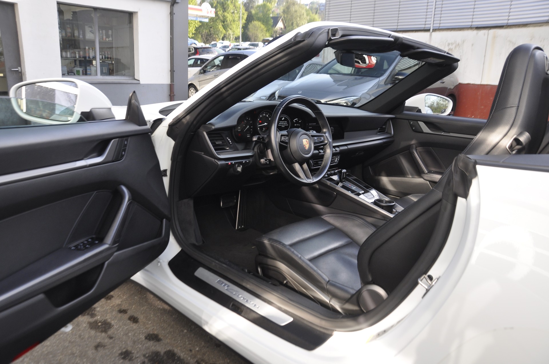 PORSCHE 911 Carrera Cabriolet PDK-image-11