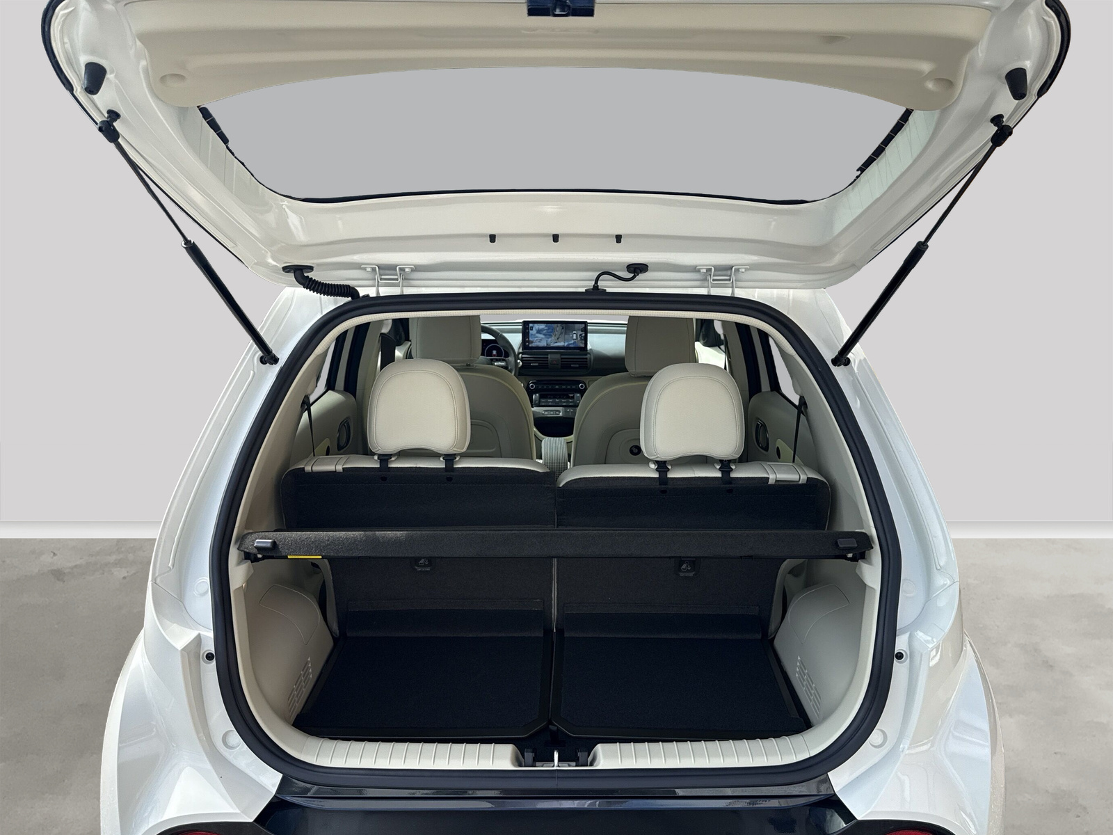 HYUNDAI Inster 49kWh Amplia-image-14