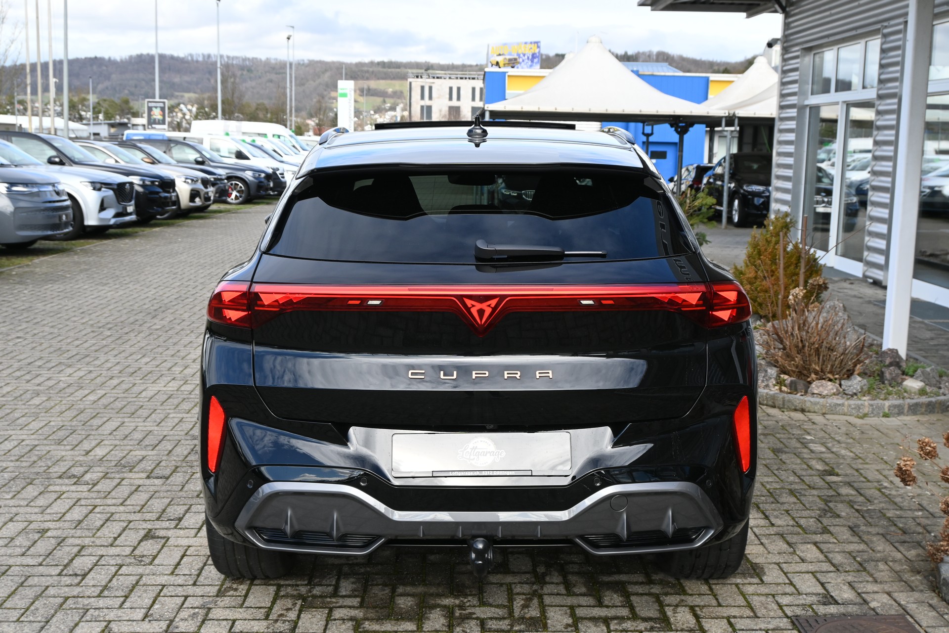 CUPRA Terramar 2.0 TSI DSG 4Drive VZ 265PS + AHK für 2200kg-showroom-element-3