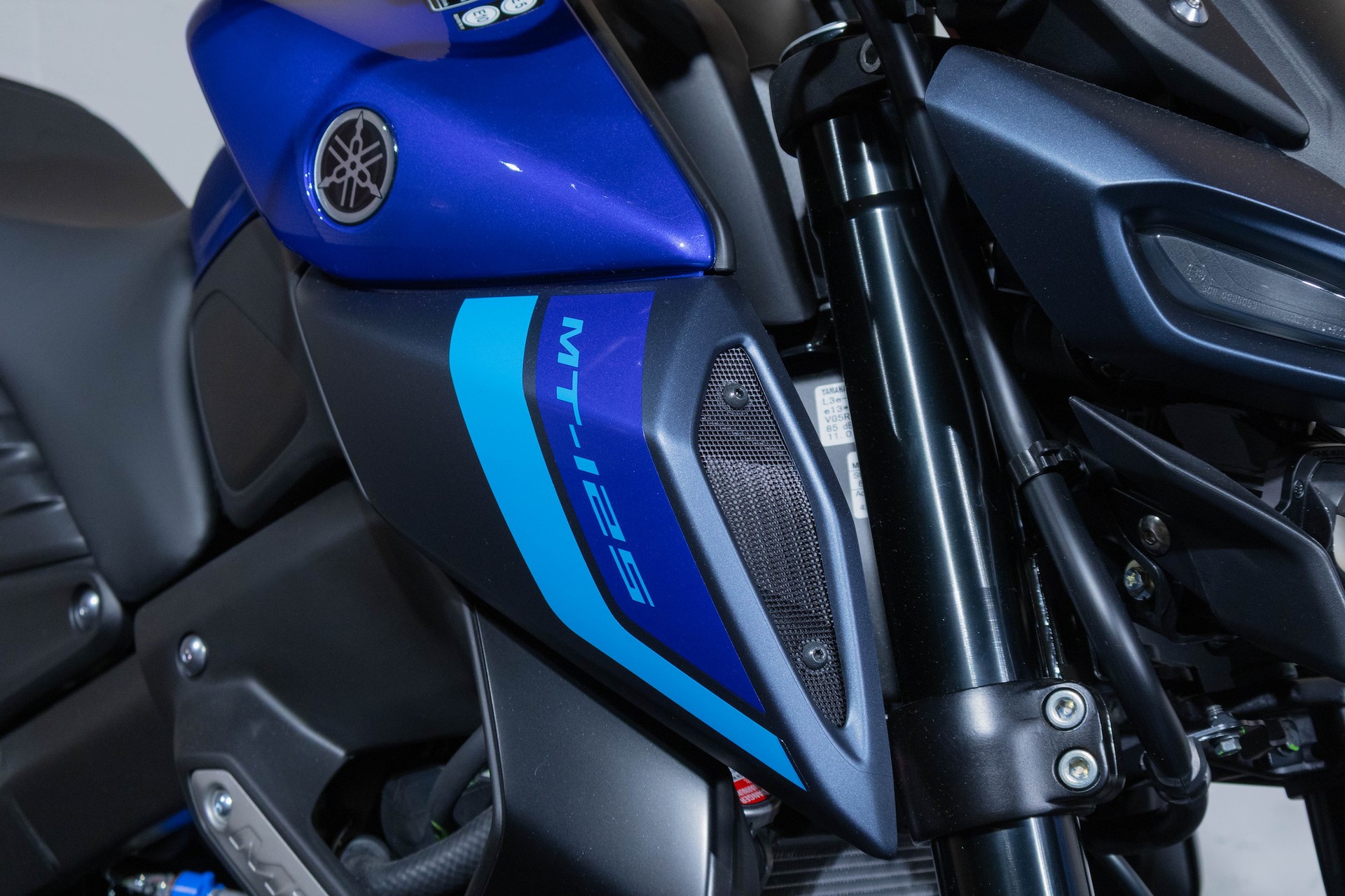 YAMAHA MT-125-image-12