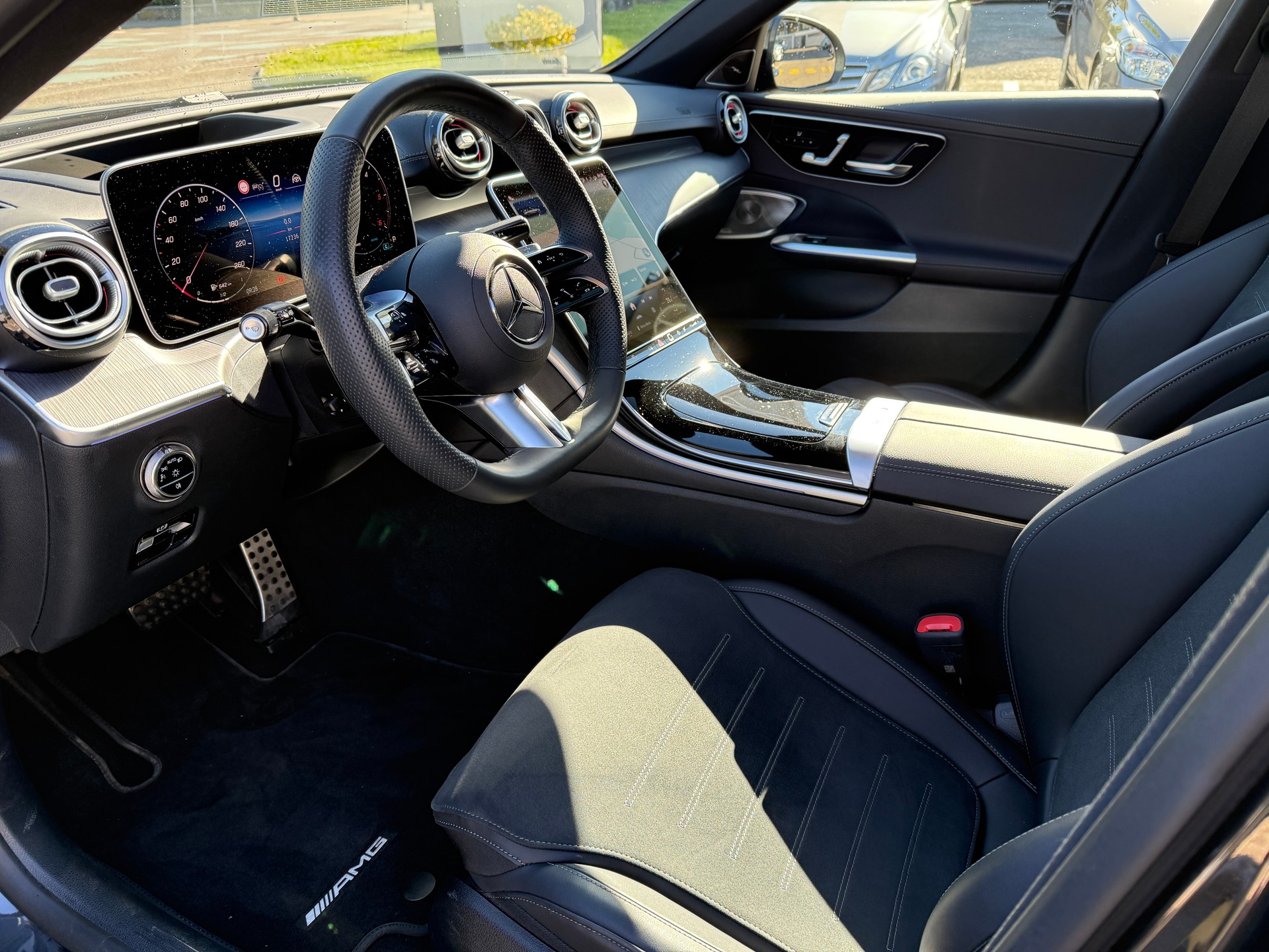 MERCEDES-BENZ C 220 d T 4 Matic-showroom-element-3