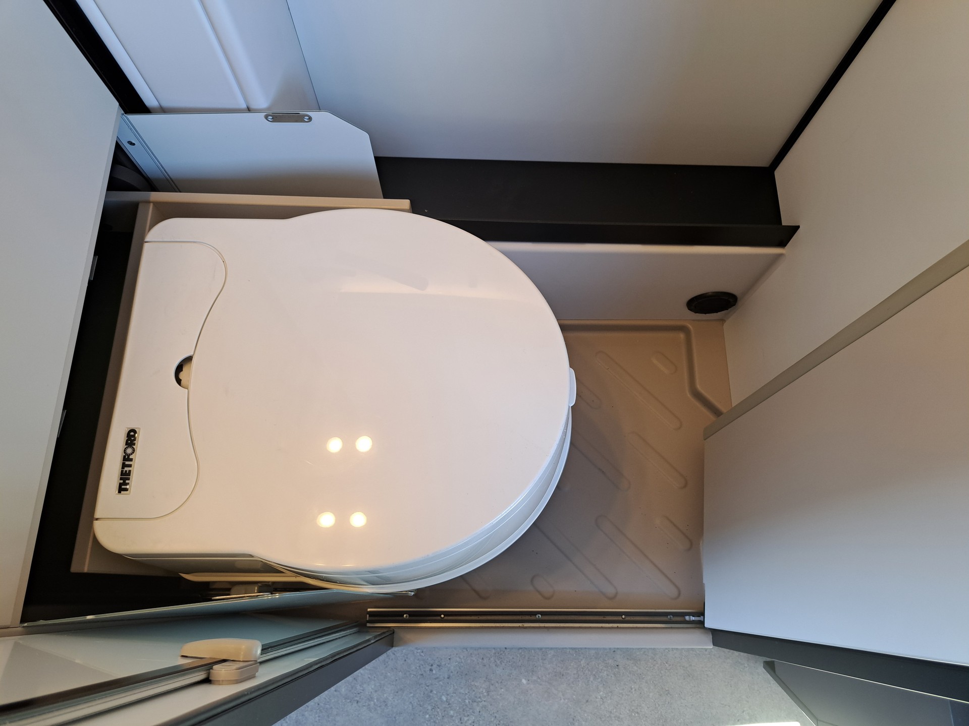 BÜRSTNER Habiton HM 6.0-image-5