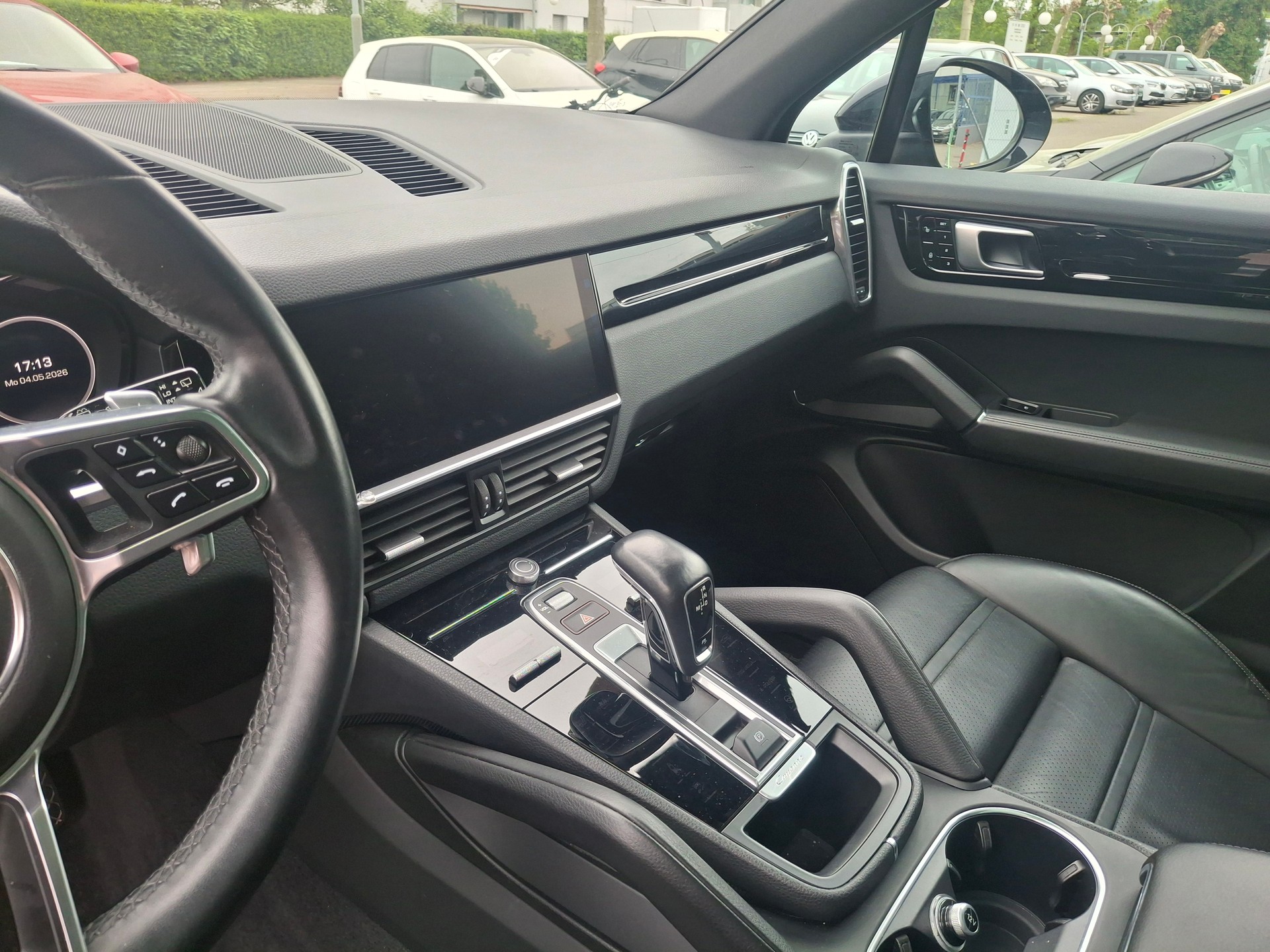 PORSCHE Cayenne-image-30