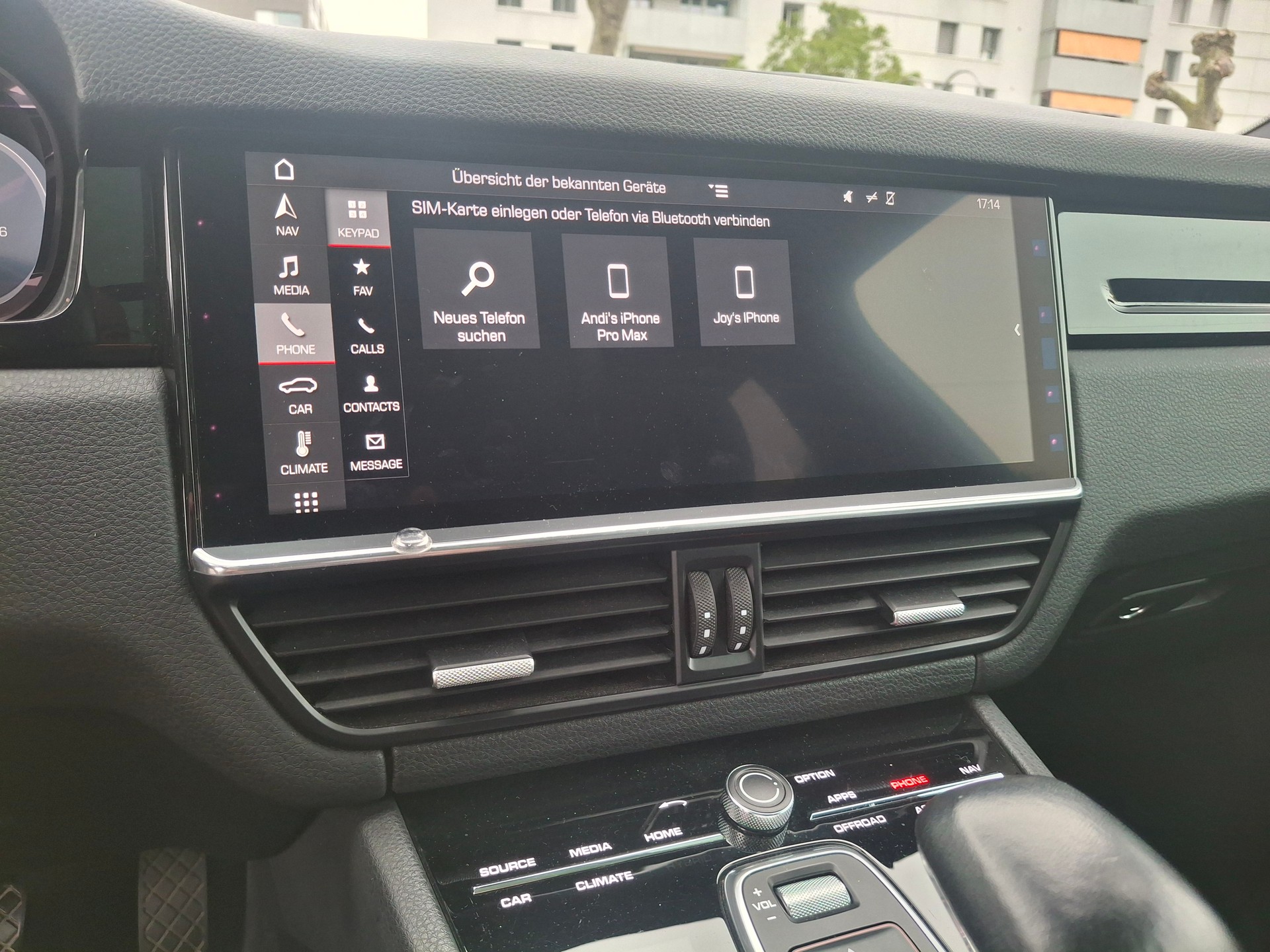 PORSCHE Cayenne-image-19