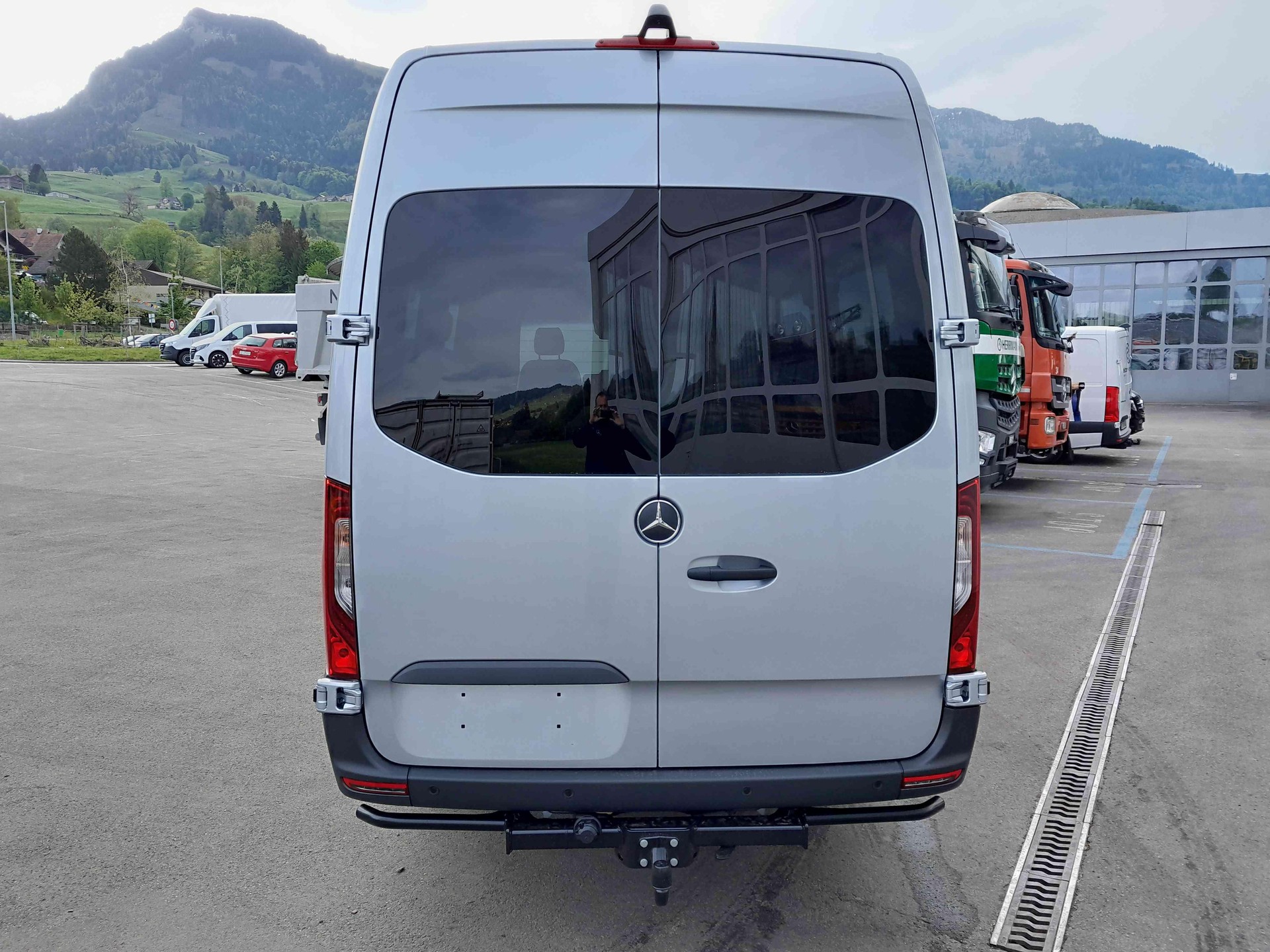 MERCEDES-BENZ Sprinter 519 CDI PRO KA eL 4x2-showroom-element-3