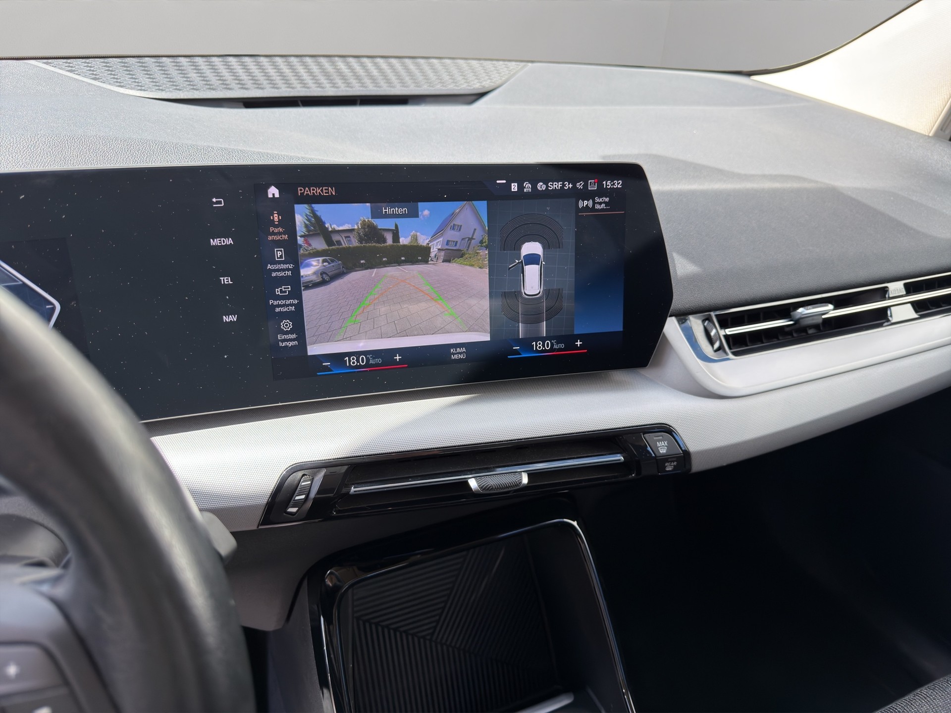 BMW 225e xDrive Active Tourer-image-14
