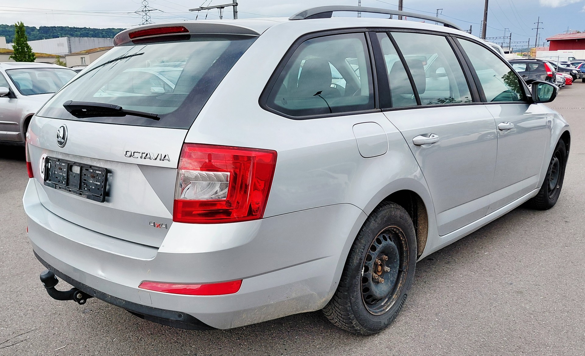 SKODA Octavia Combi 1.6 TDI Elegance 4x4-image-5