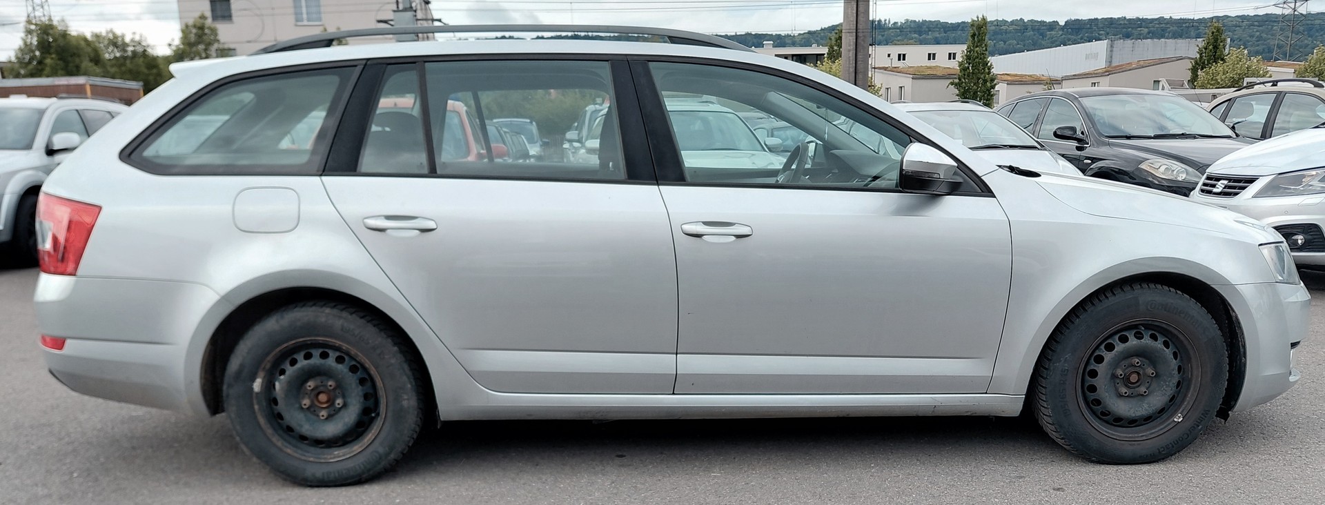 SKODA Octavia Combi 1.6 TDI Elegance 4x4-image-3